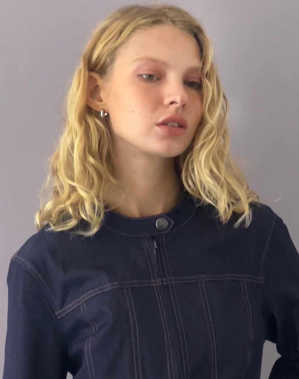 Puria - Giacca sartoriale aderente in denim