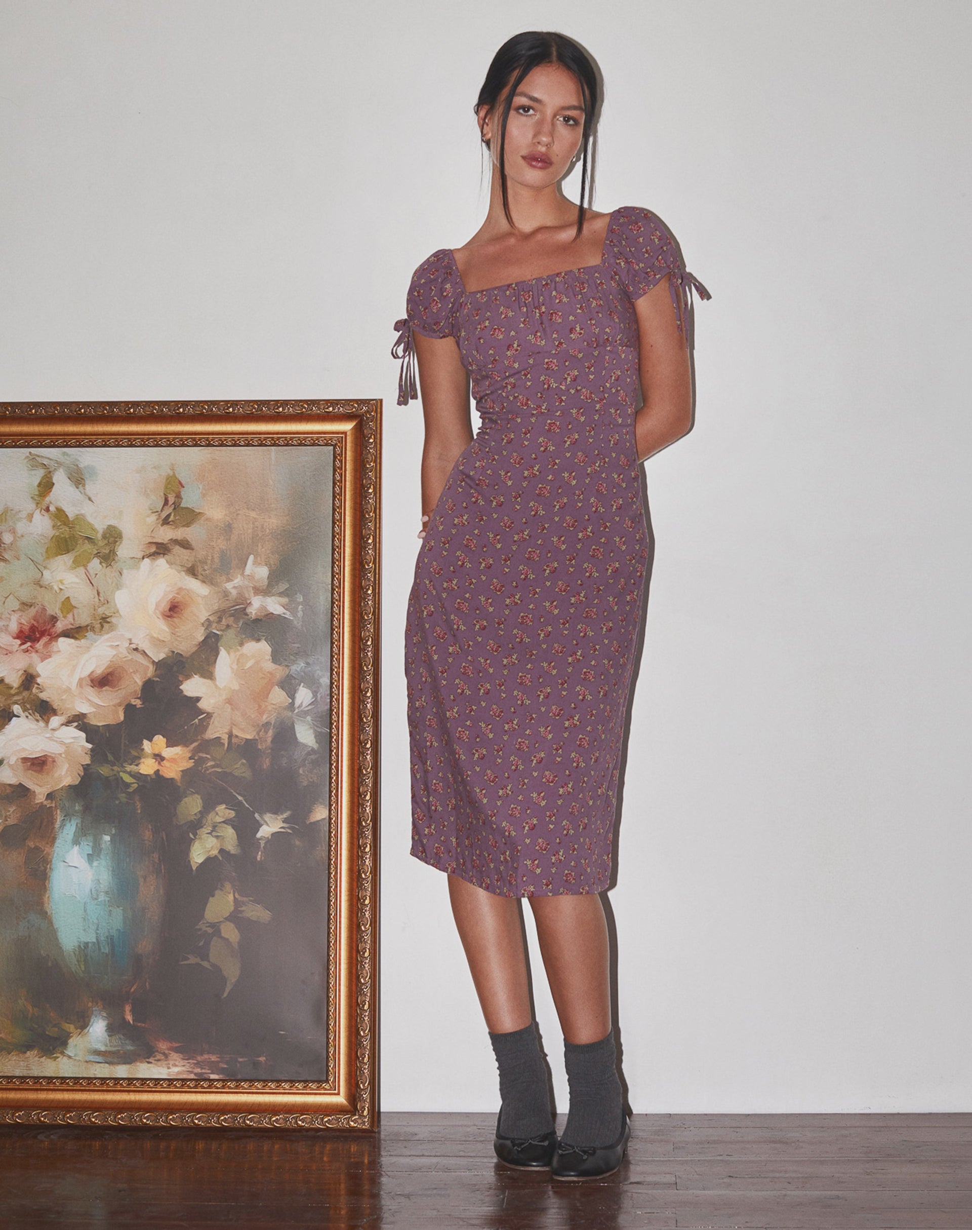 Immagine di Rachana Midi Dress in rosa fluttuante viola profondo