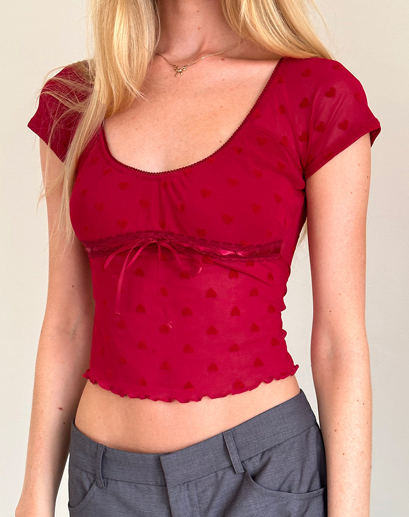 Immagine di Rada Top in maglia floccata con cuore rosso