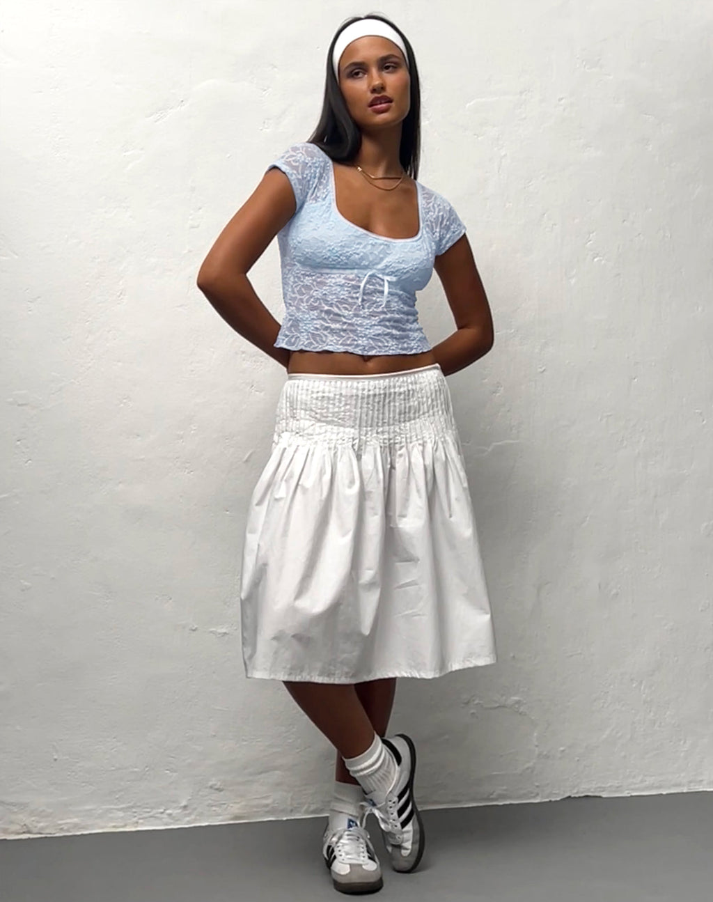 Top Rada in pizzo blu ghiaccio
