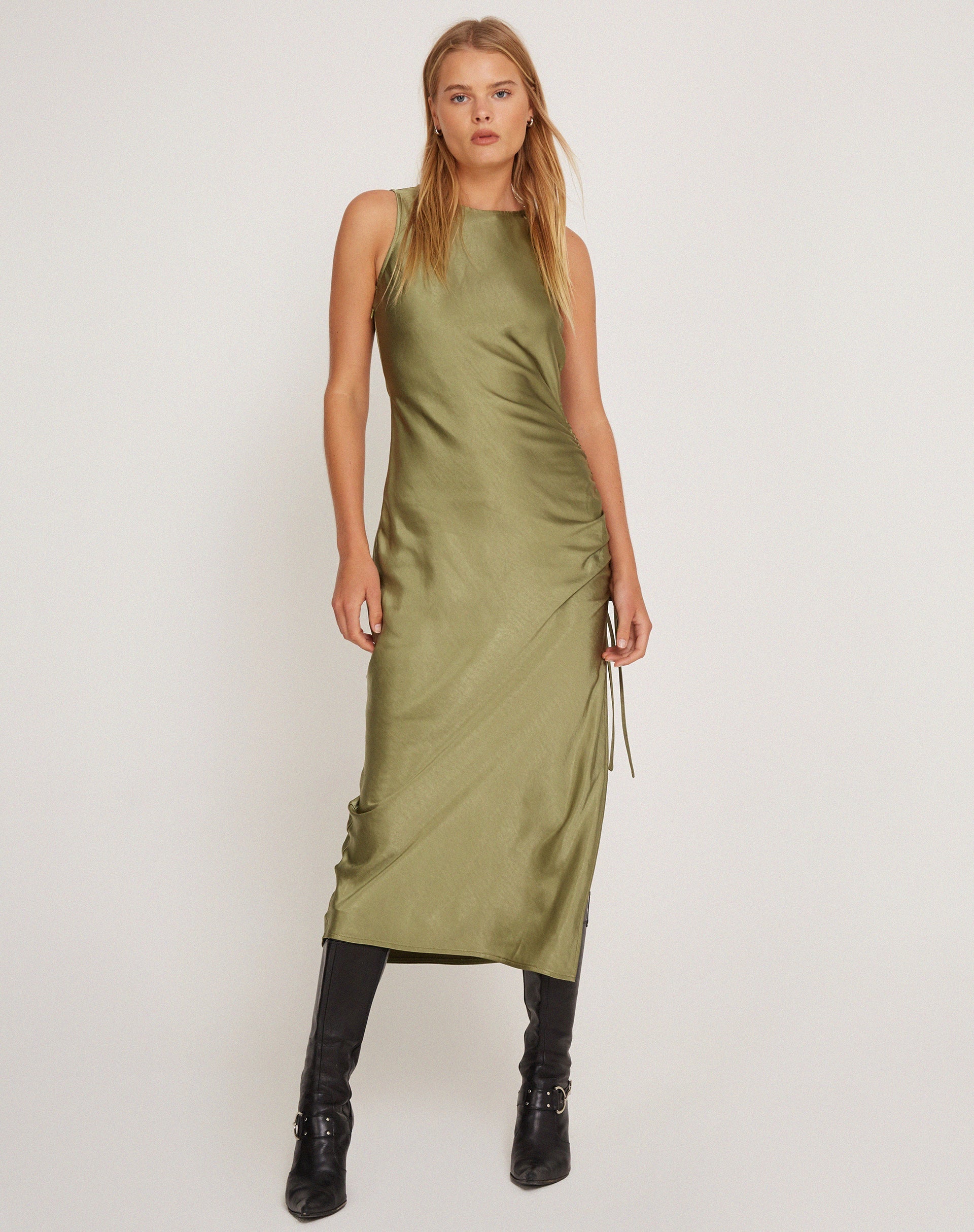 immagine di Raybu Vestito midi increspato in raso oliva