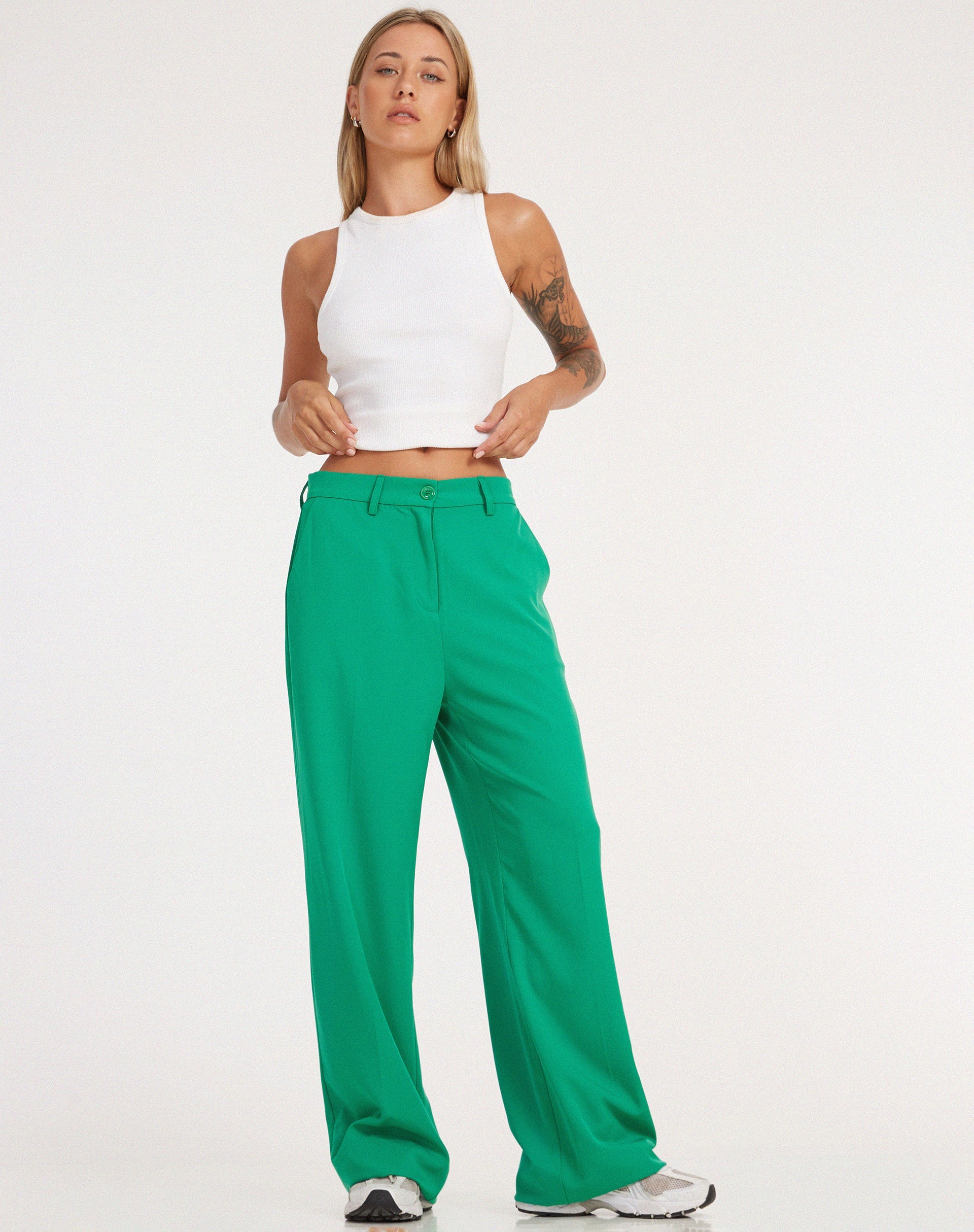 immagine del pantalone Abba in verde sartoriale