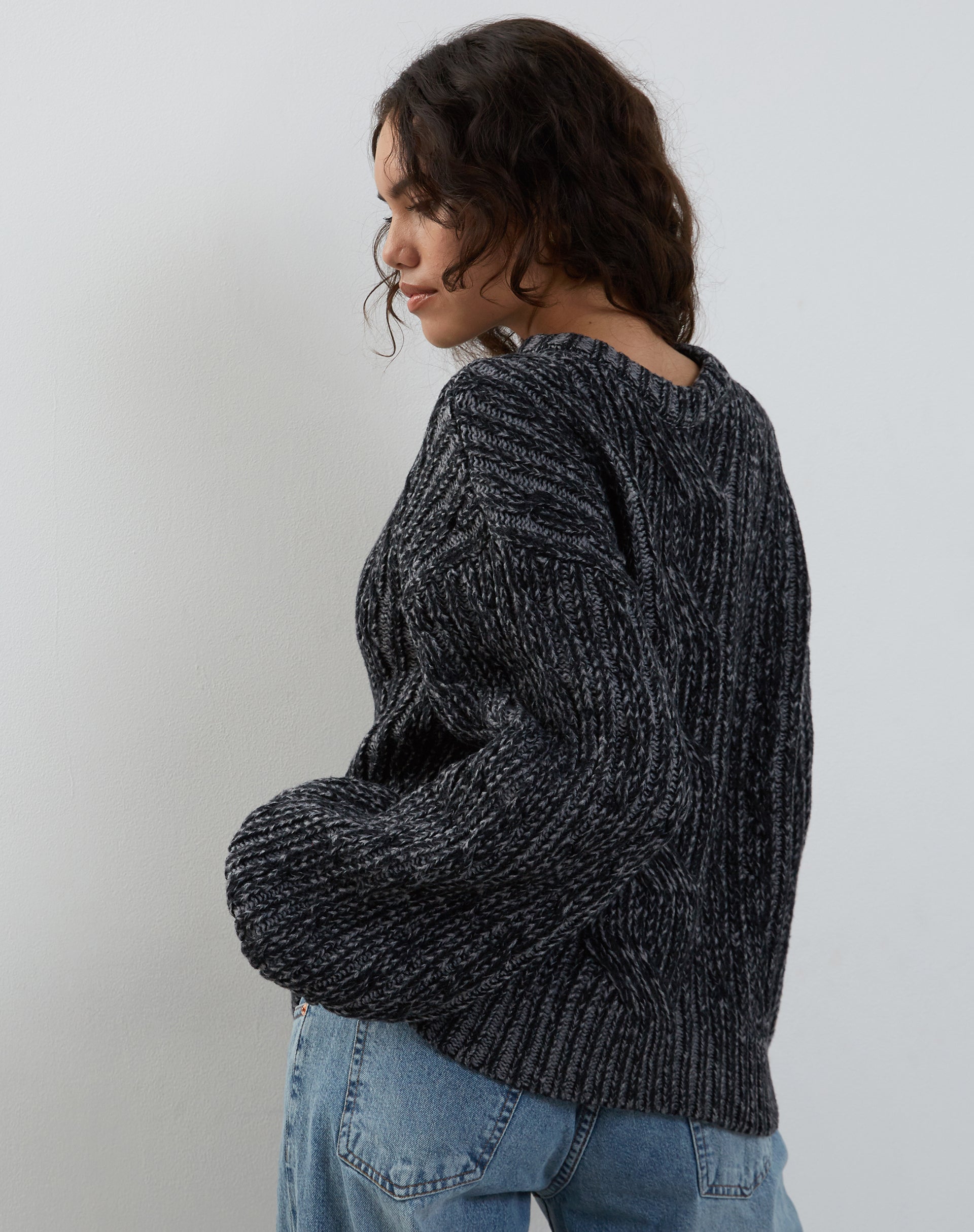 immagine di Amieta Knitted Jumper in Shadow Grey