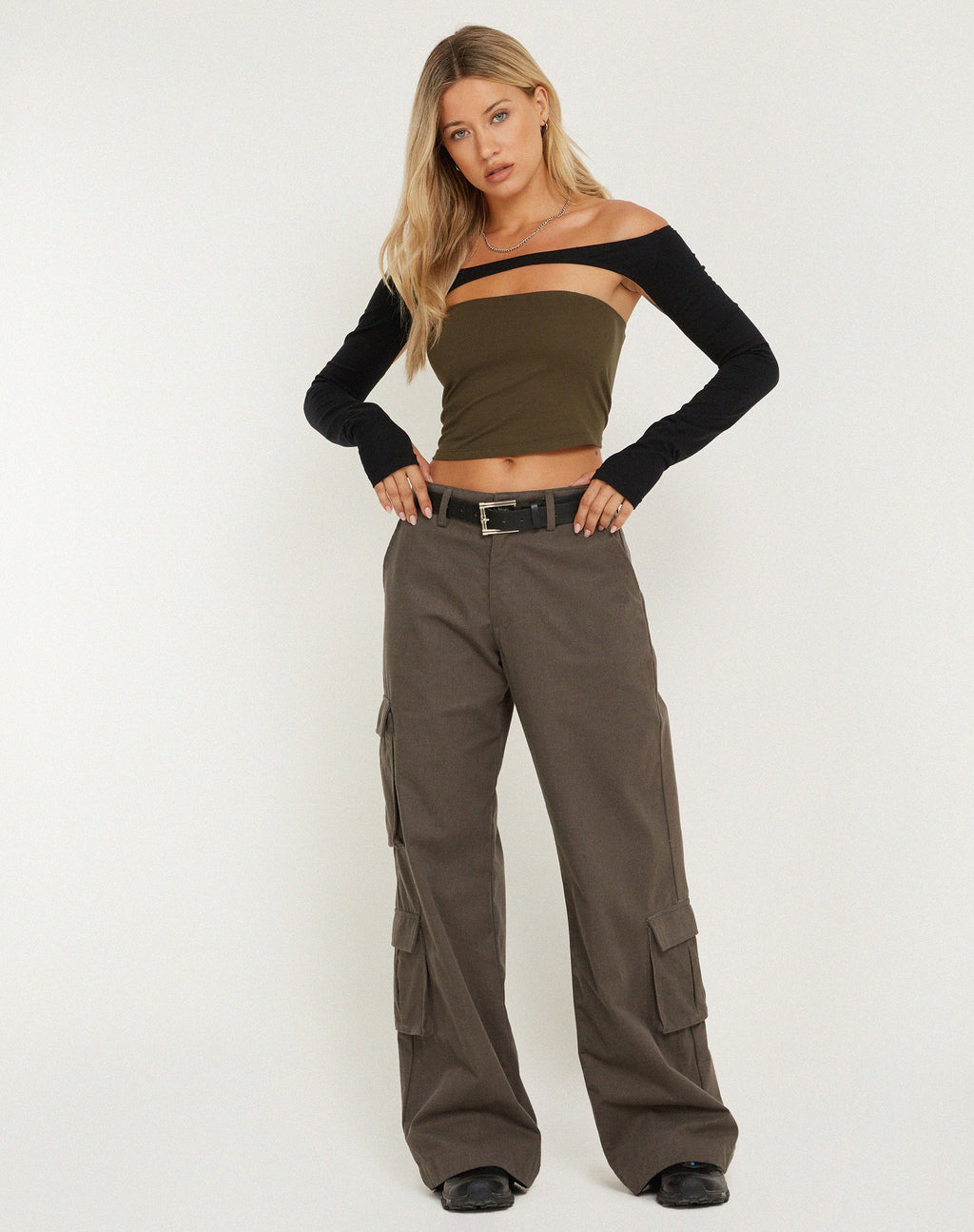Top coprispalle Eloa in nero