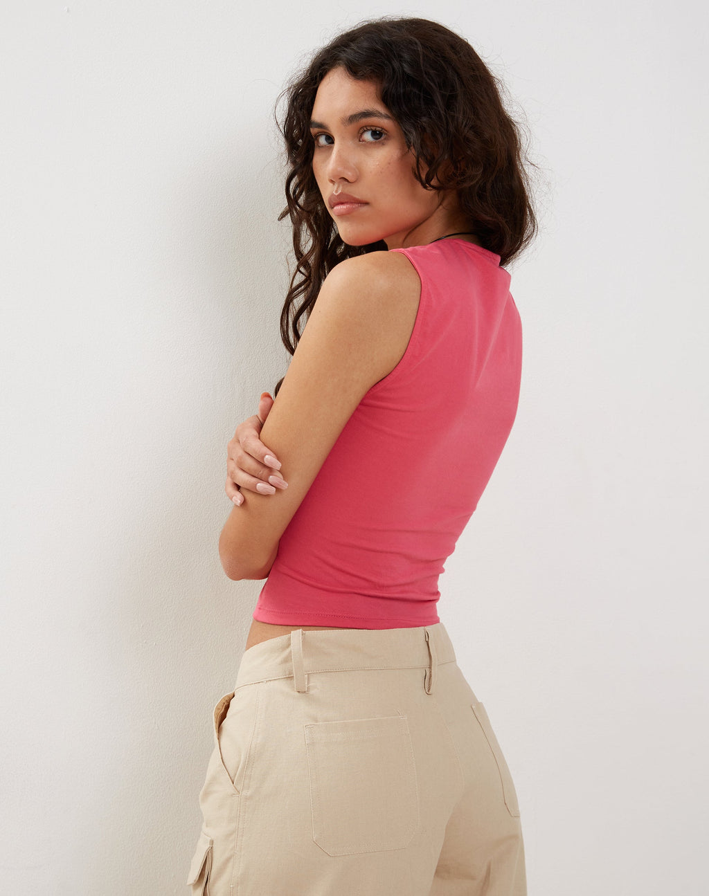 Top Jinsu in rosa caldo
