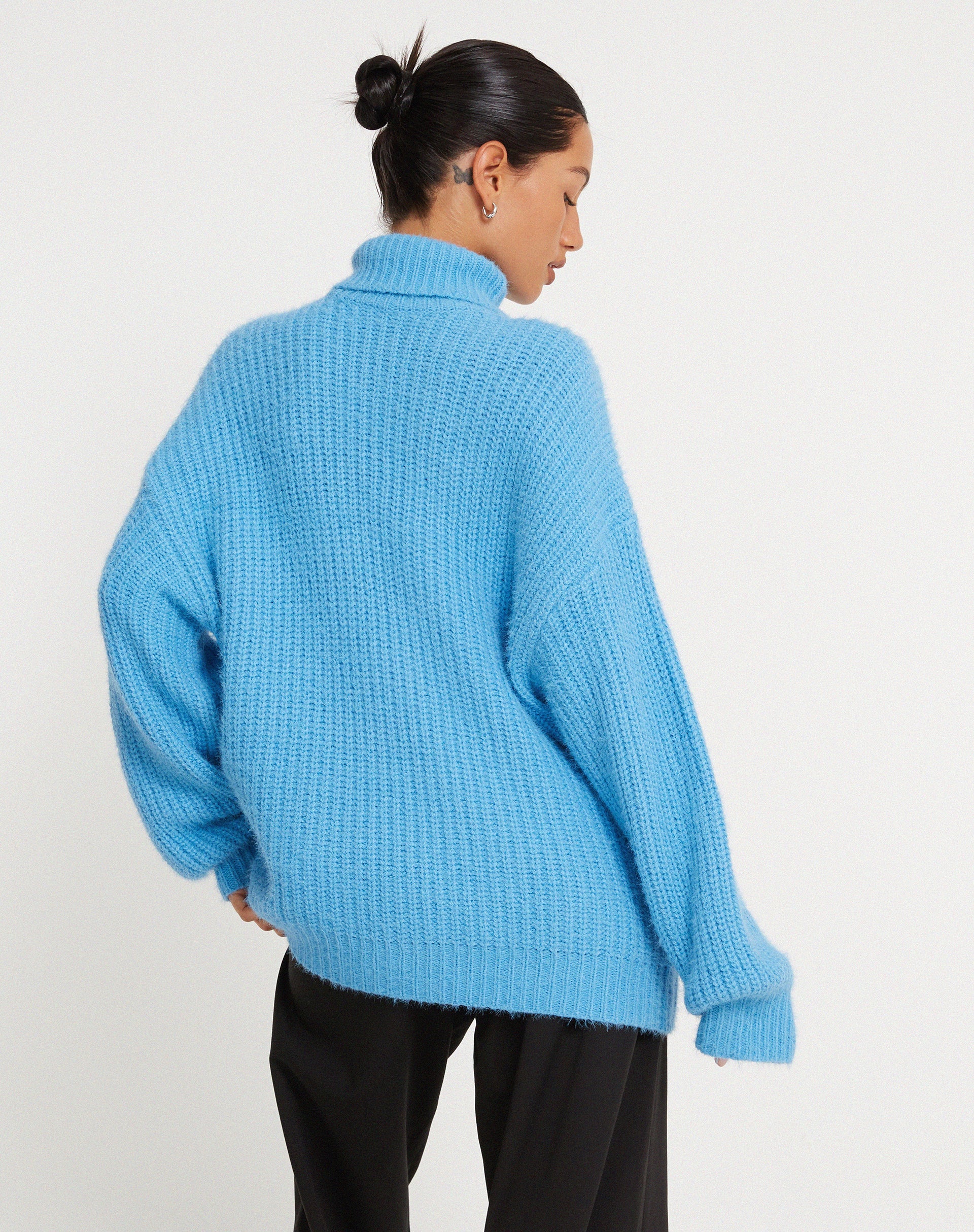 immagine di Mada Jumper in maglia blu
