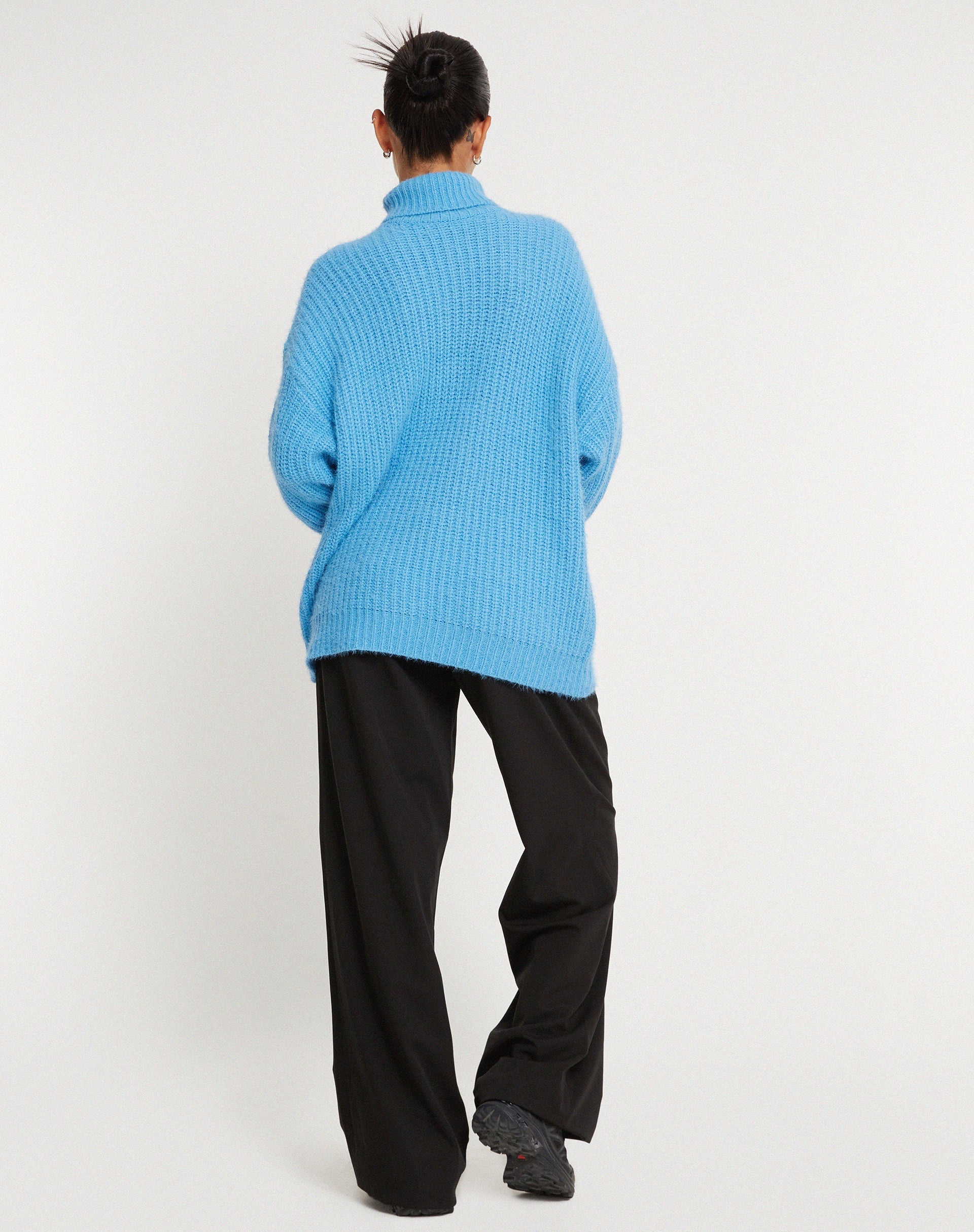 immagine di Mada Jumper in maglia blu