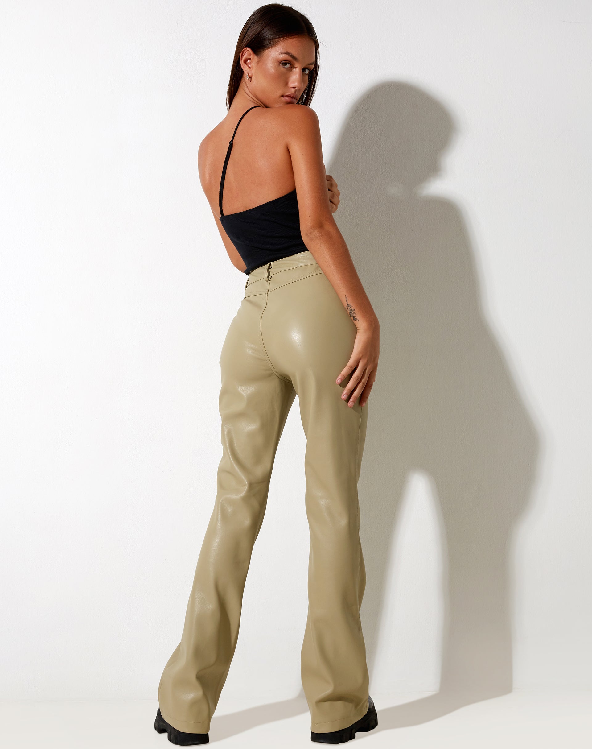 Immagine di Zoven Pantalone svasato in Pu Salvia