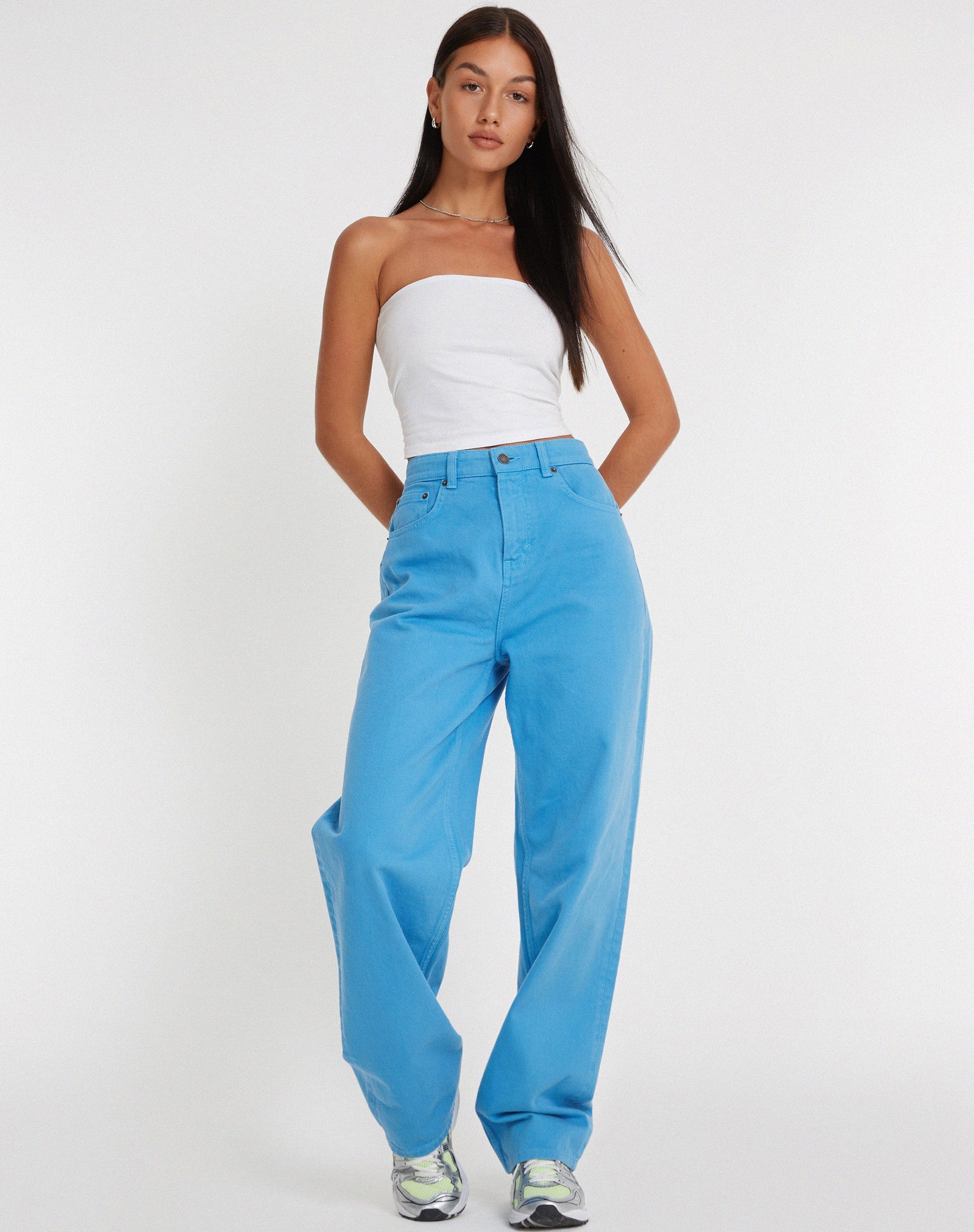 immagine dei jeans Parallel in blu azzurro