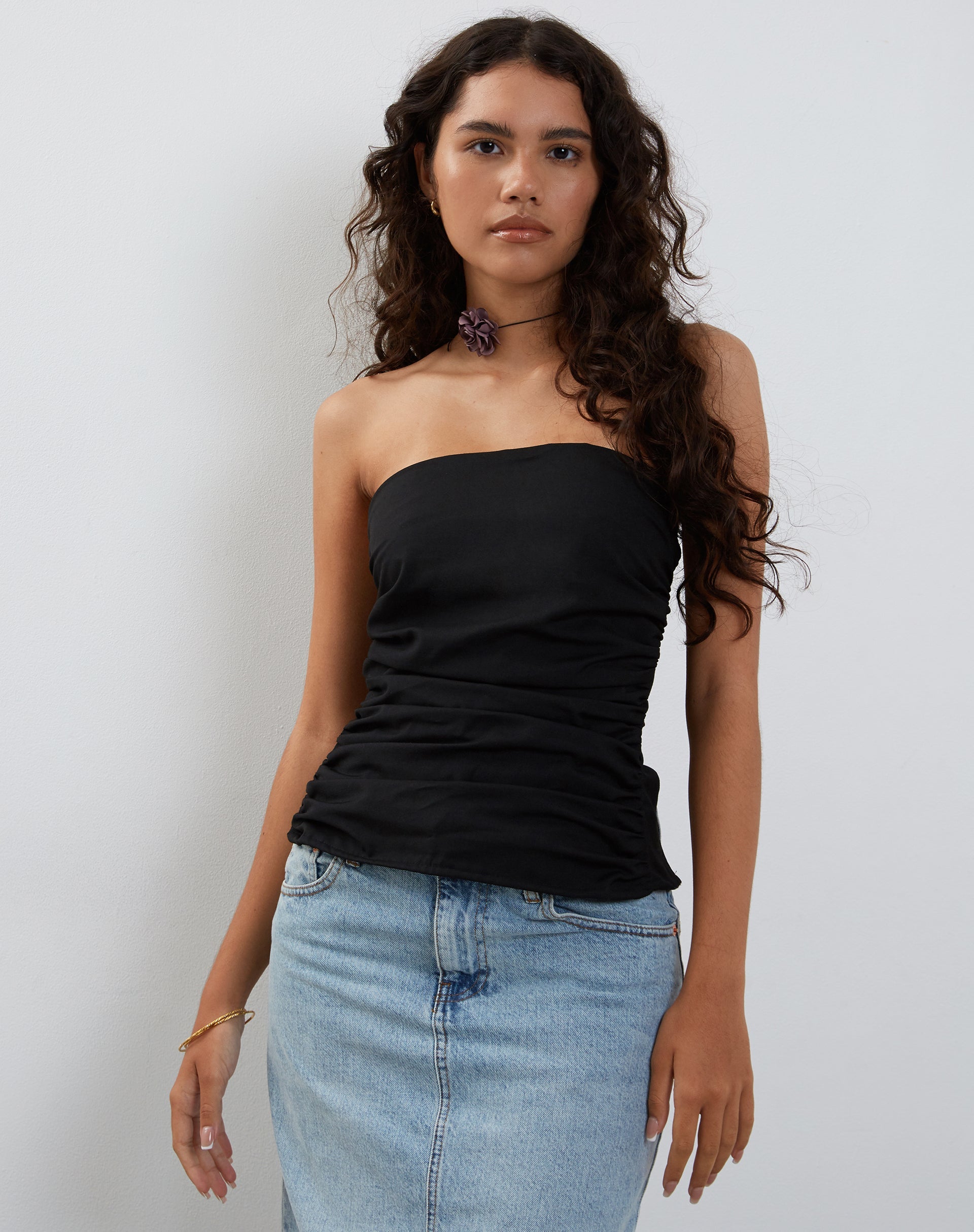 Immagine di Tahari Tie Back Longline Tube Top in nero