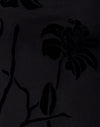 le orchidee si accalcano di nero