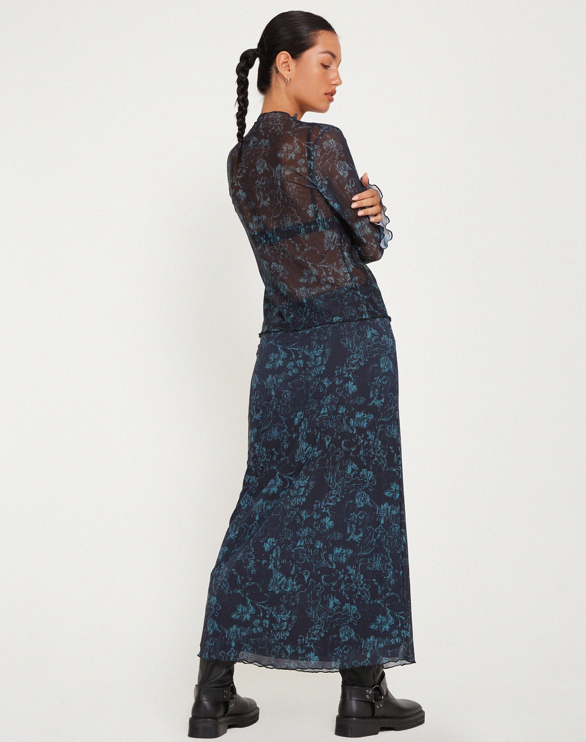 Immagine di Rindu Midi Skirt in Batik Botanico Nero Verde