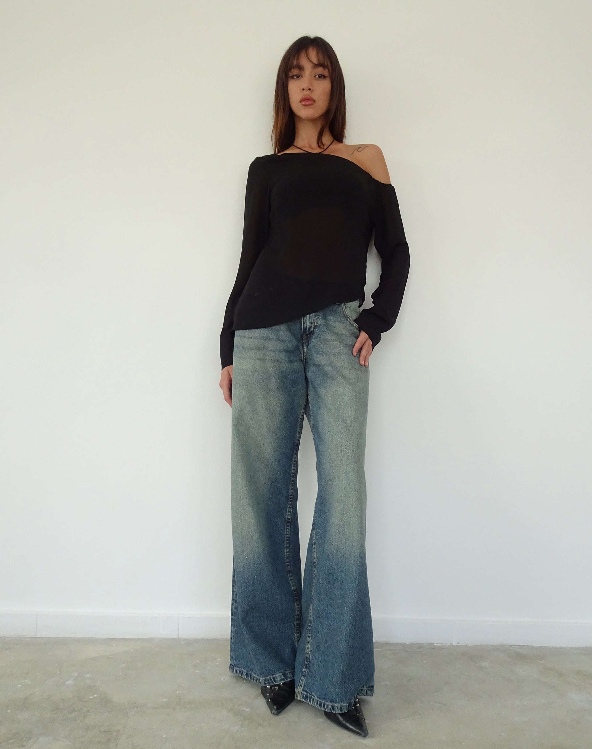 Immagine di Riot Top asimmetrico lungo in chiffon nero