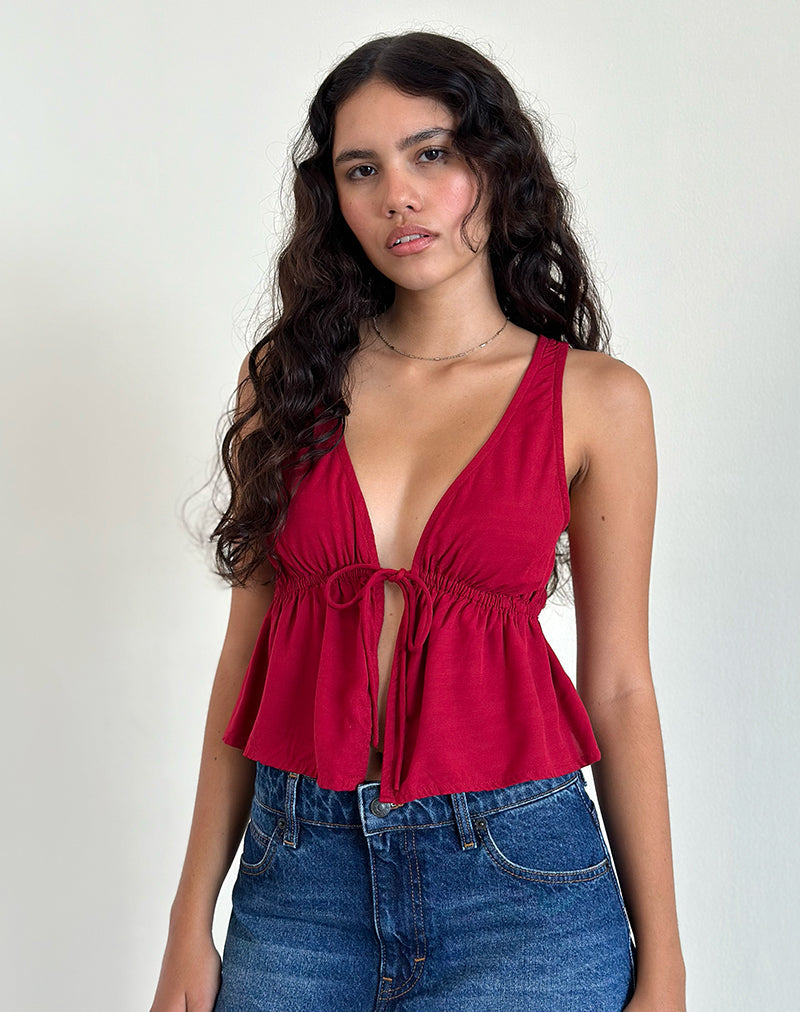 Immagine di Rolia Tie Front Top in Rosso Adrenalina