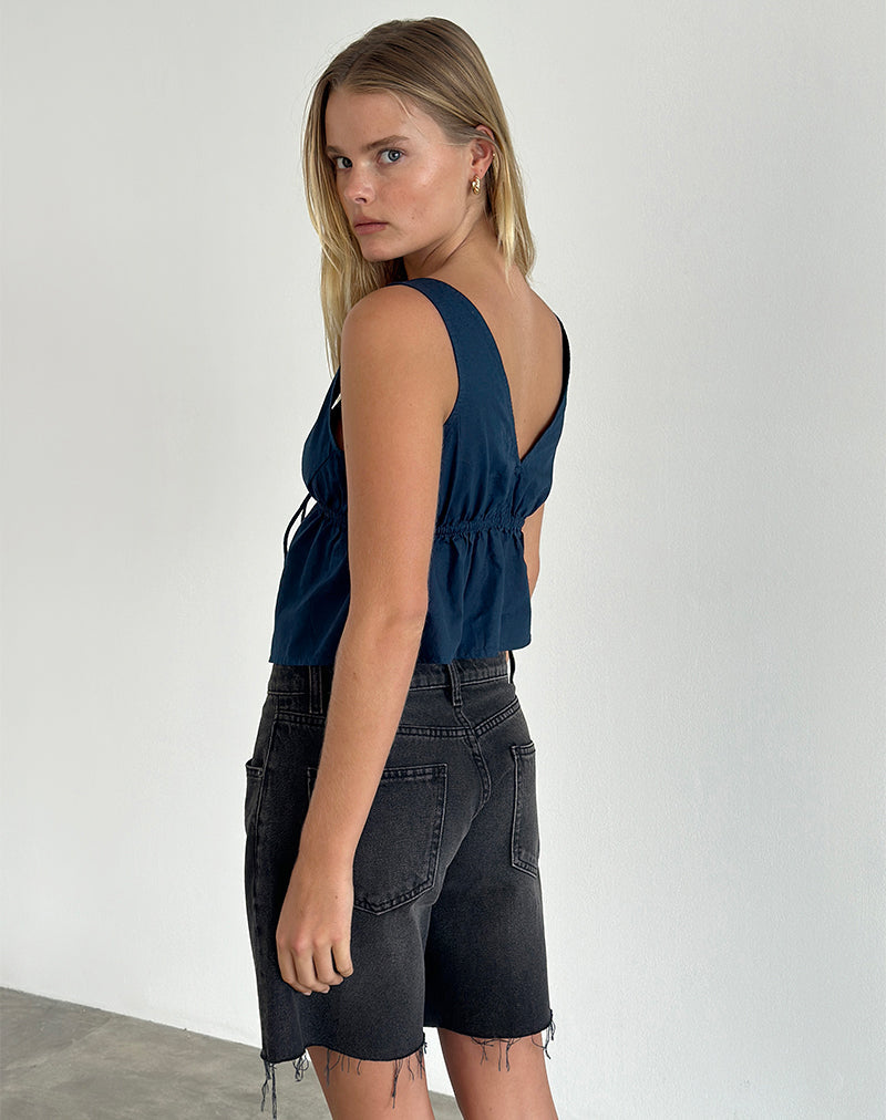 Immagine di Rolia Tie Front Top in Navy