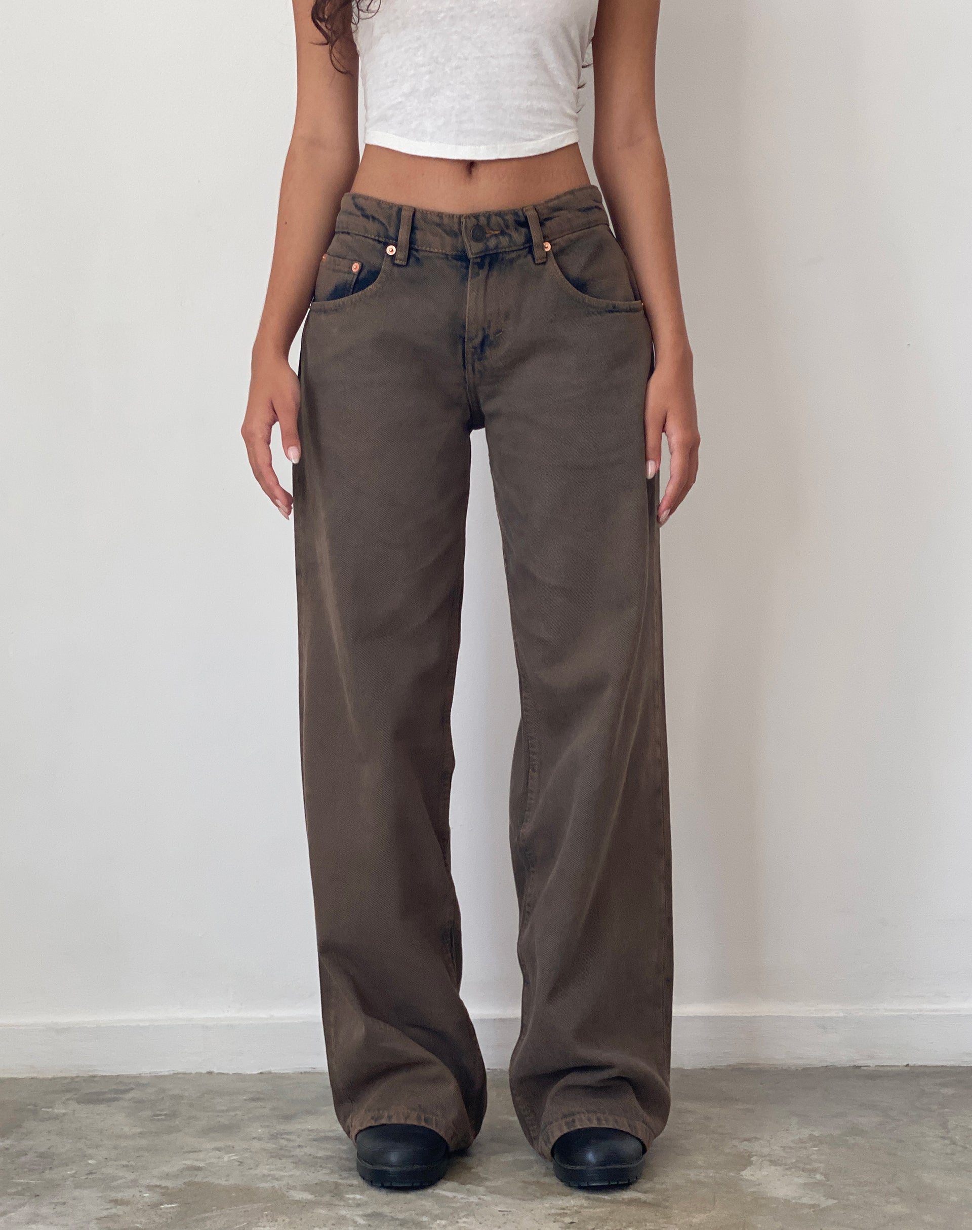 Immagine di Roomy Jeans extra larghi a vita bassa in Dark Sand