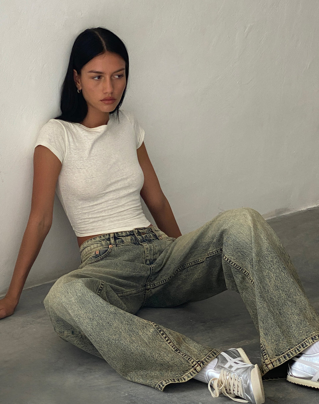 Jeans Roomy Extra Wide a vita bassa con lavaggio sabbia blu
