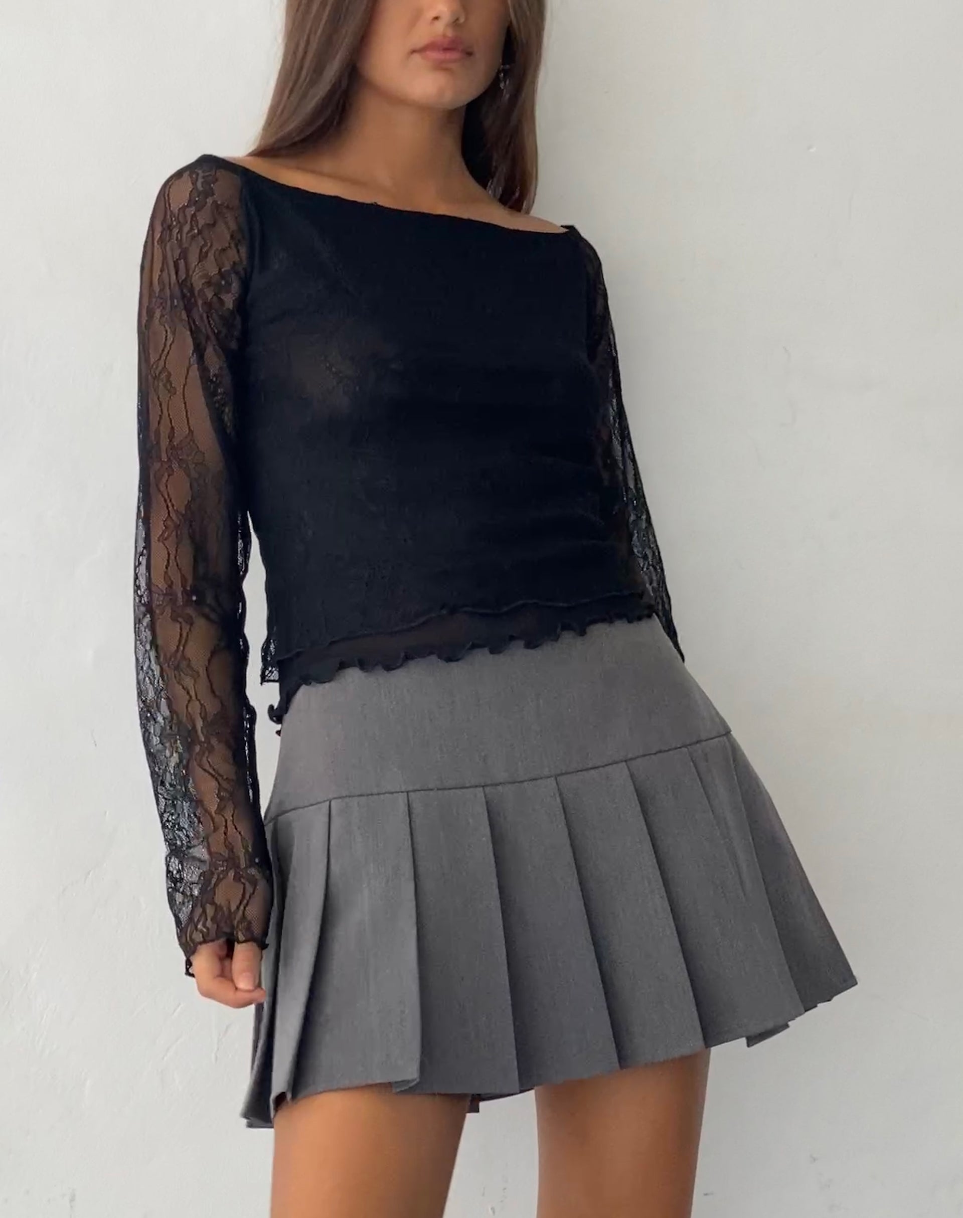 Immagine di Rory - Top in pizzo a maniche lunghe in nero