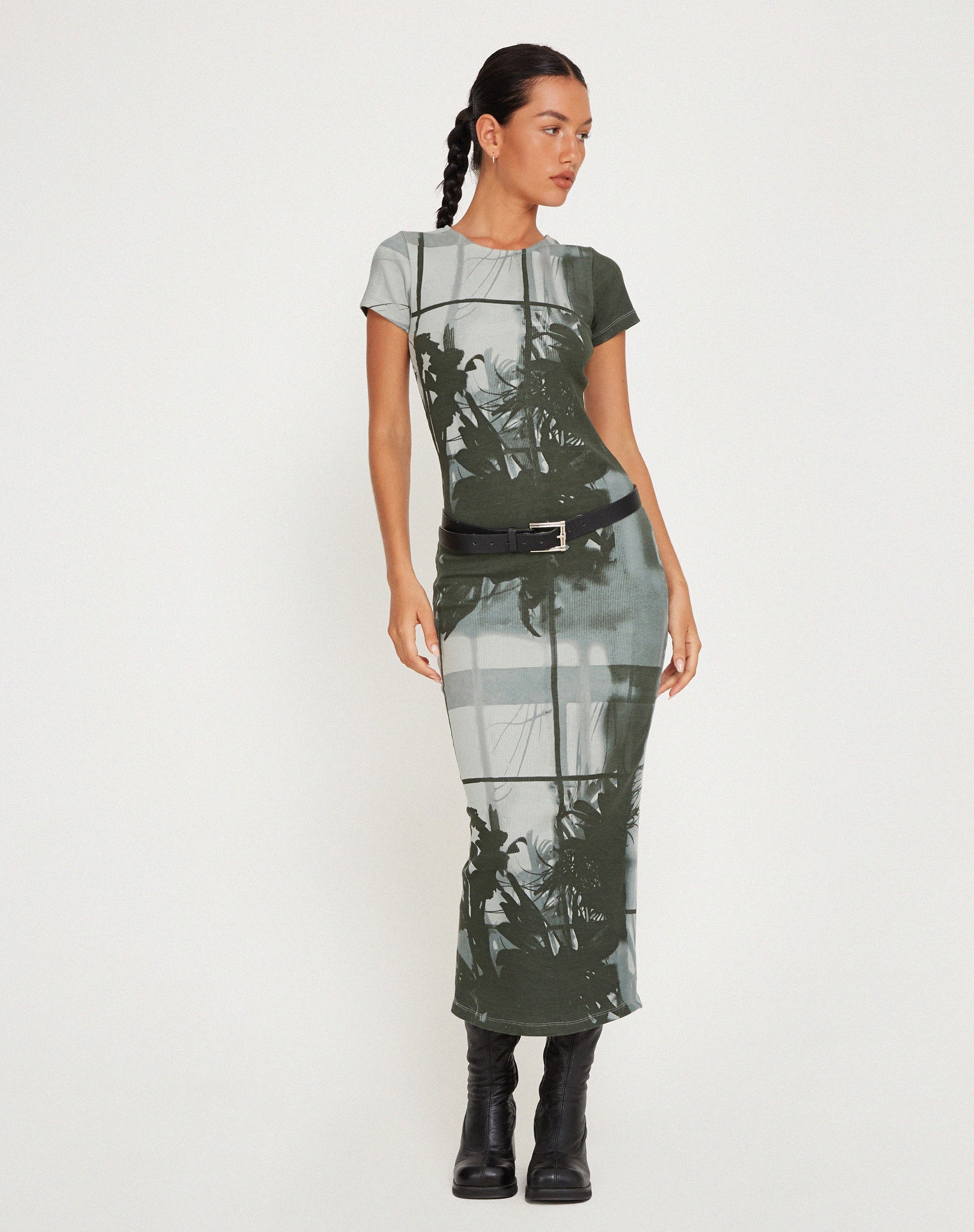 Immagine di Rosika Midi Dress in Verde Finestra di Campagna