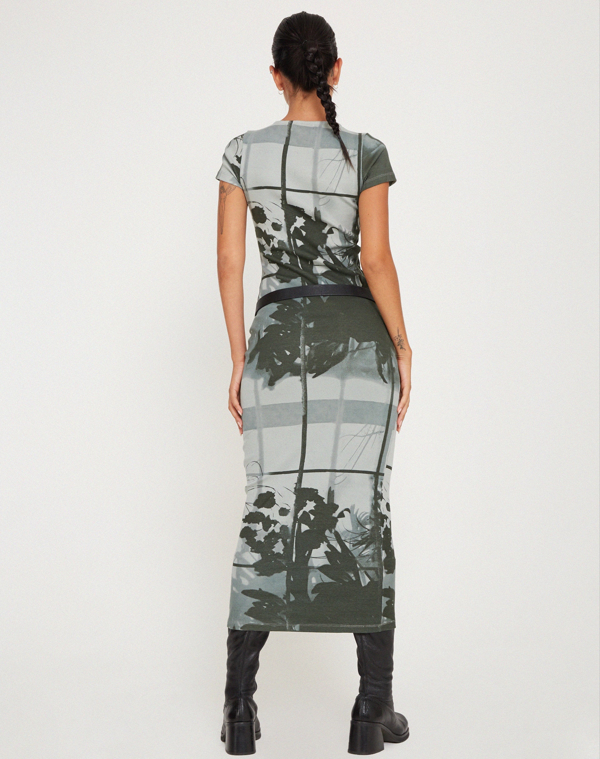 Immagine di Rosika Midi Dress in Verde Finestra di Campagna