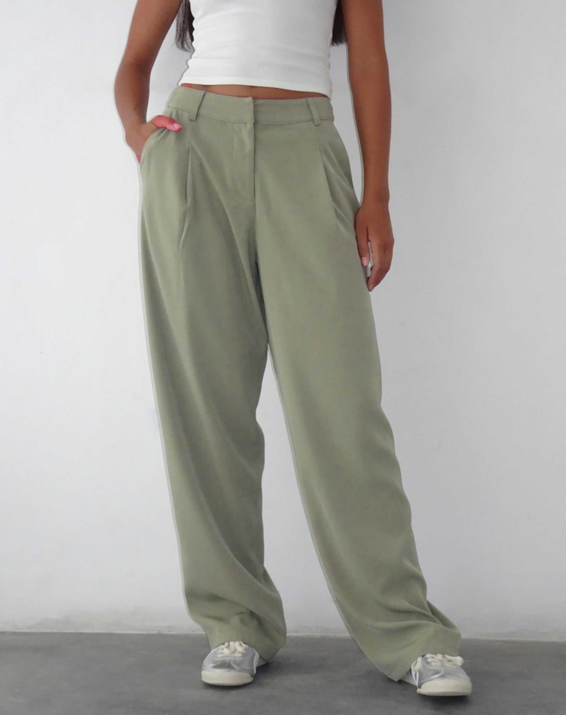 Immagine di Sakaria Pantalone a gamba larga in pietra sartoriale Salvia