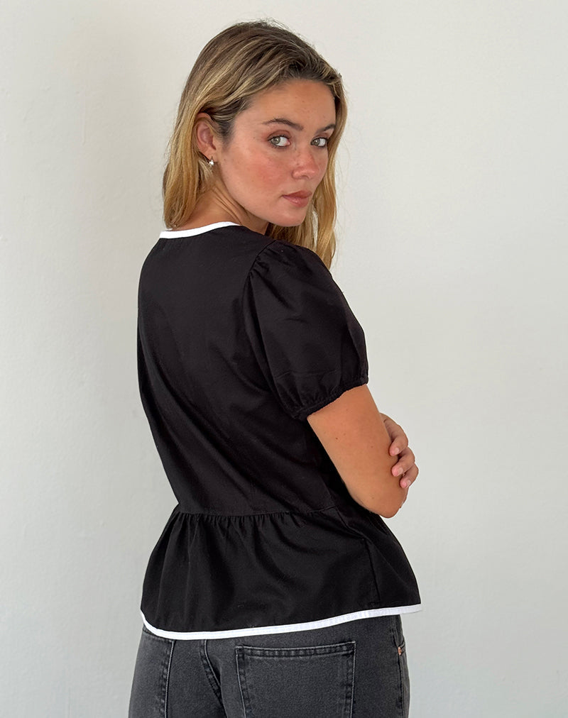 Immagine della camicetta Ryota Tie Front in nero con rilegatura bianca