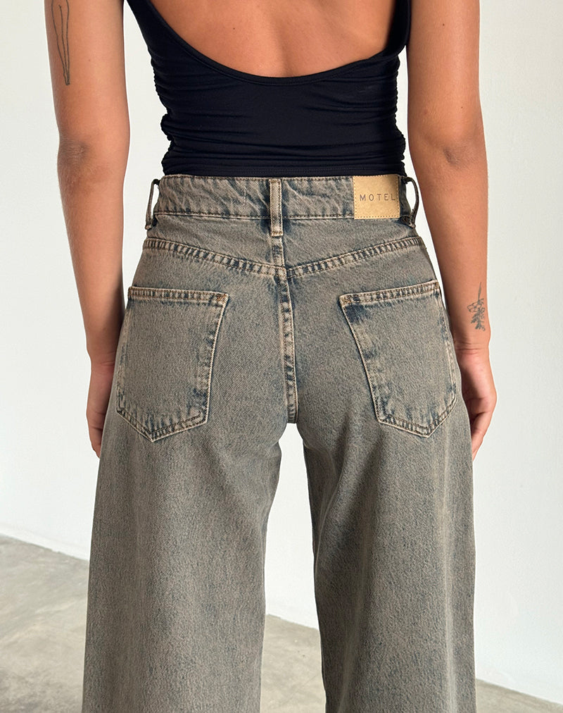 Immagine di Roomy Jeans extra larghi a vita bassa in blu terra