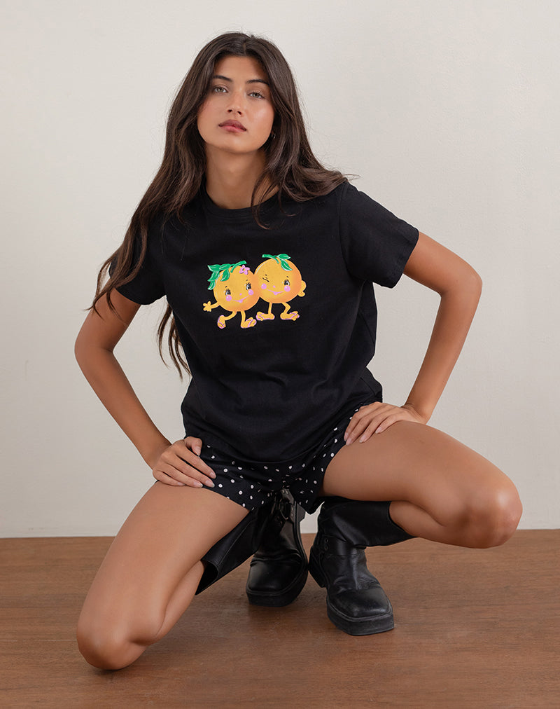 Saki Tee nera con stampa Squeeze Me arancione