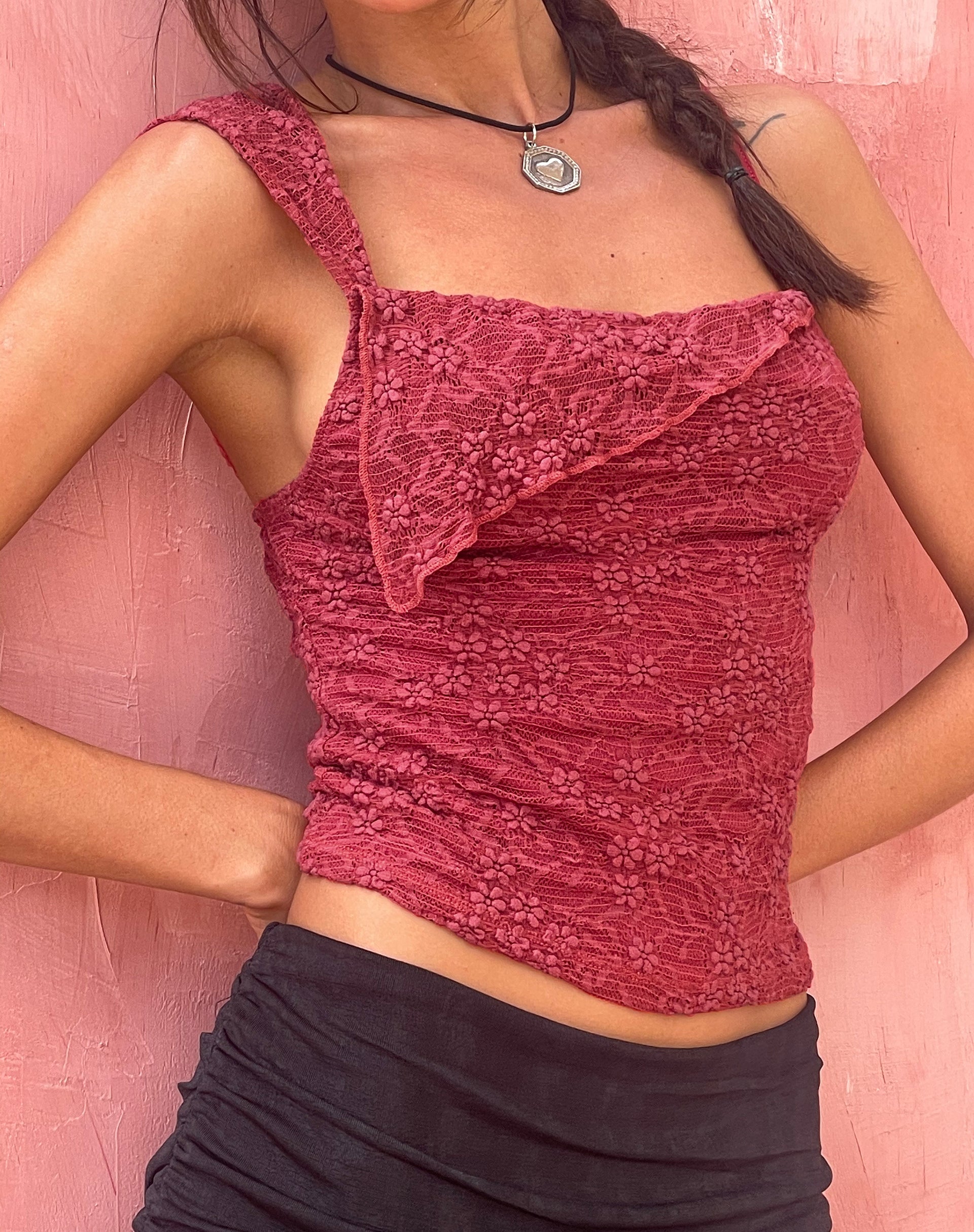 Immagine di Sambu - Top cami in pizzo rosso