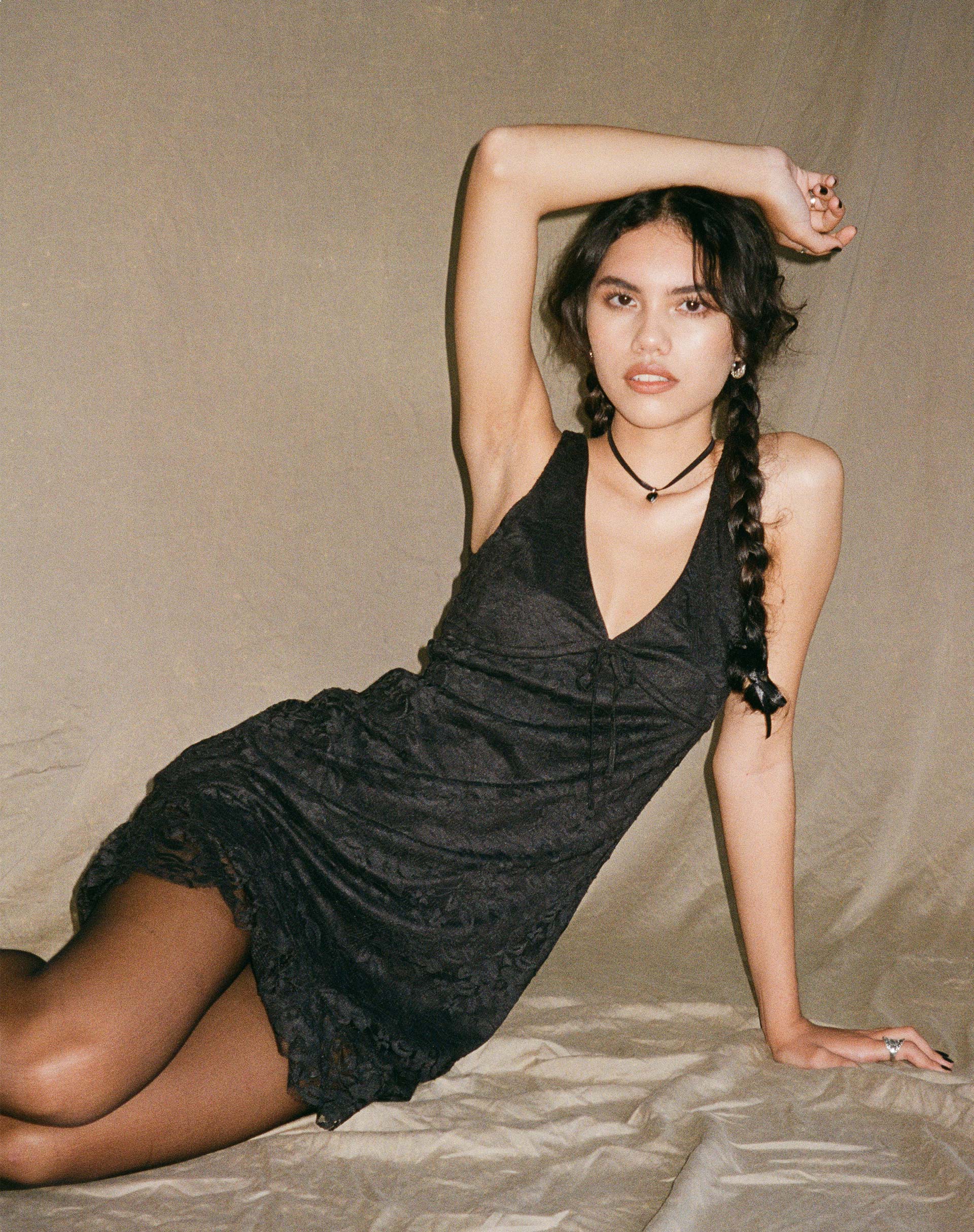immagine di Sandila Mini Dress in pizzo nero