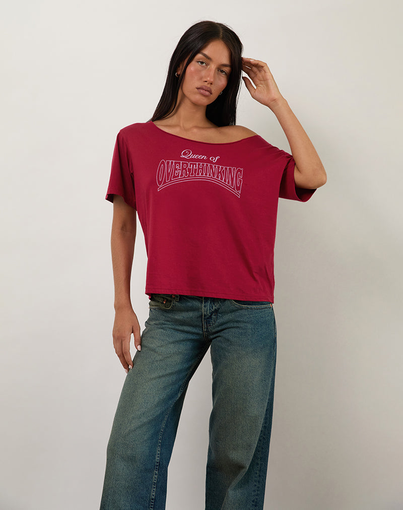 Maglietta Scottie Slouchy in rosso Adrenalina con grafica Overthinking