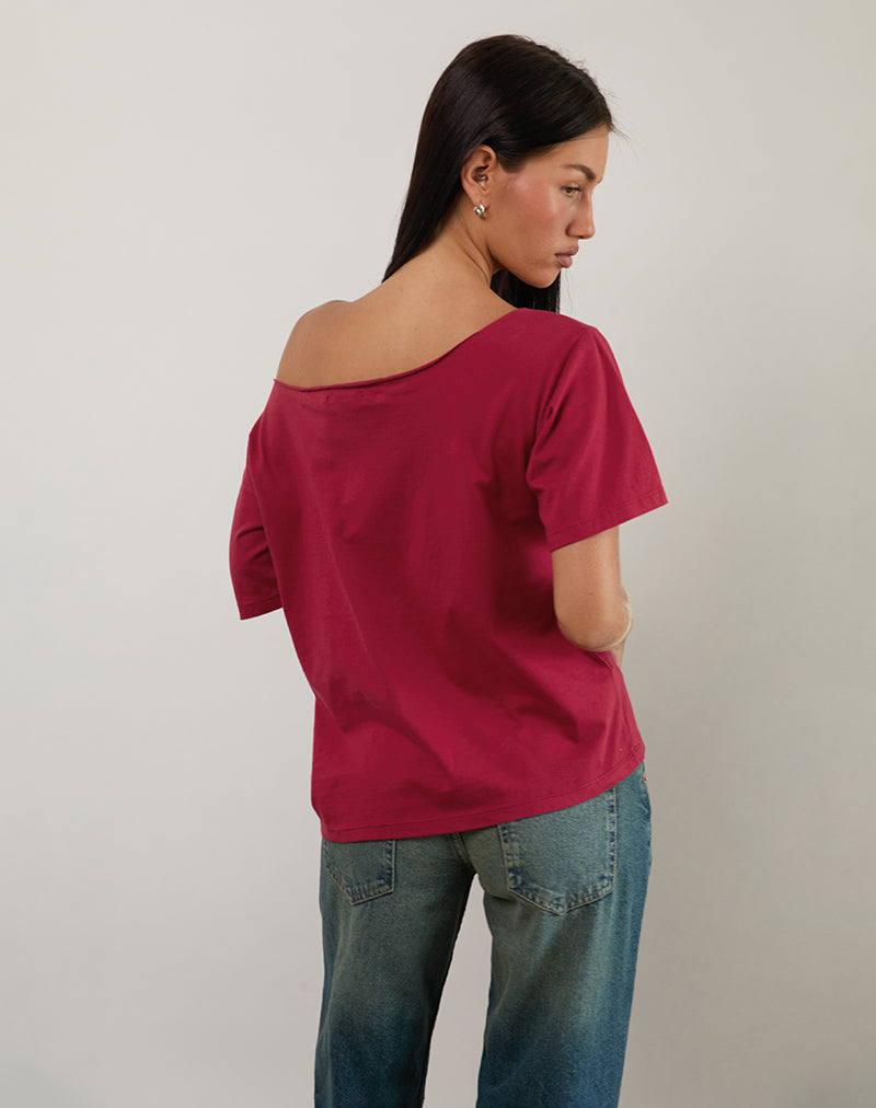 Immagine di Scottie Slouchy Tee in rosso Adrenaline con grafica Overthinking