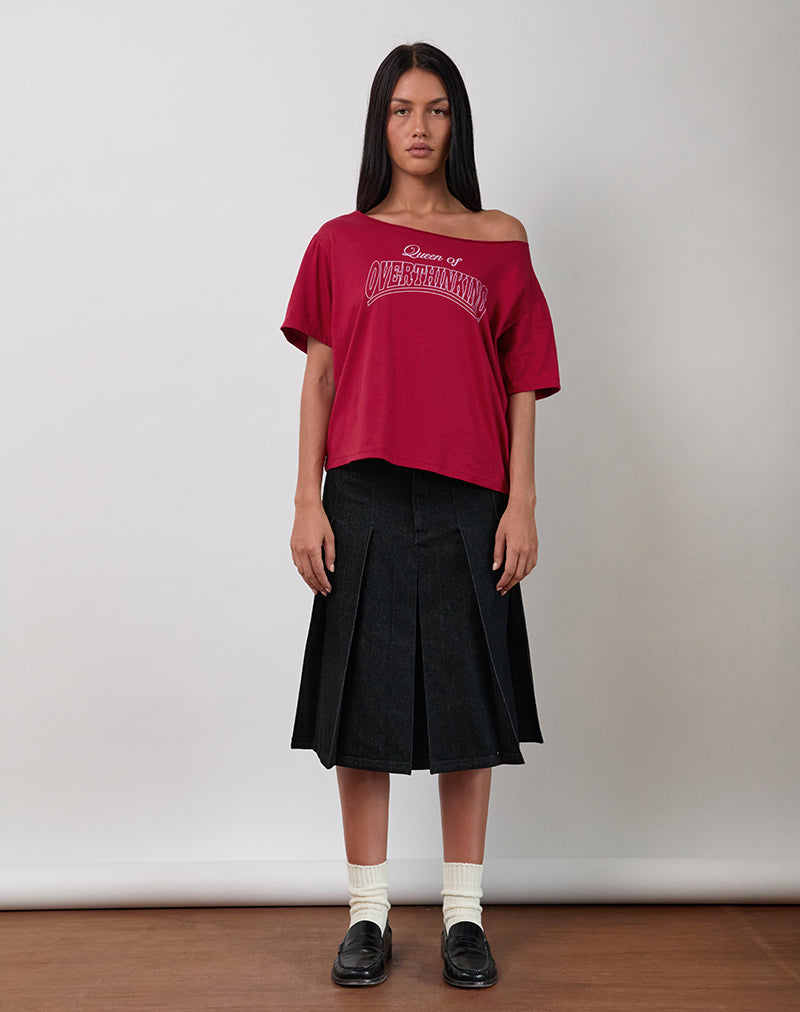 Immagine di Scottie Slouchy Tee in rosso Adrenaline con grafica Overthinking