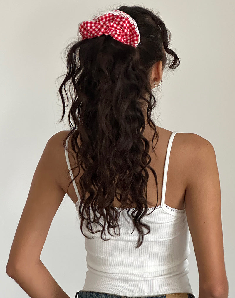 Immagine di Scrunchie in percalle rosso con pizzo