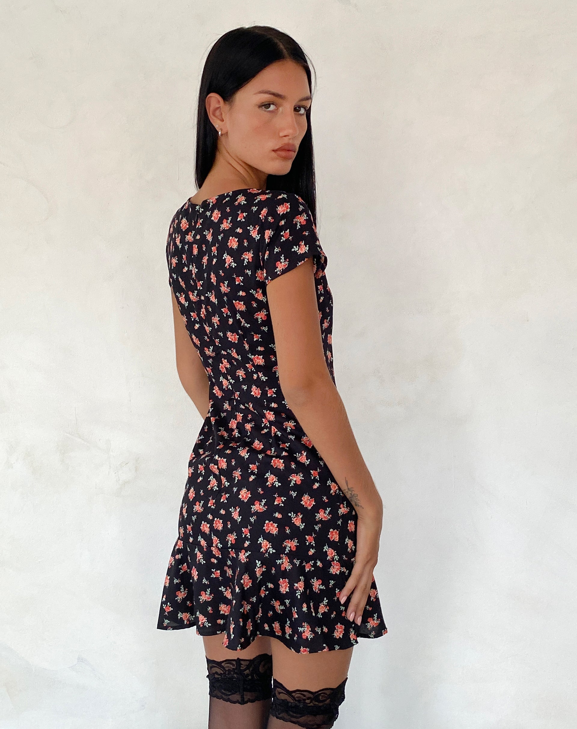 Immagine di Seleg Mini Dress in Flowing Rose Nero