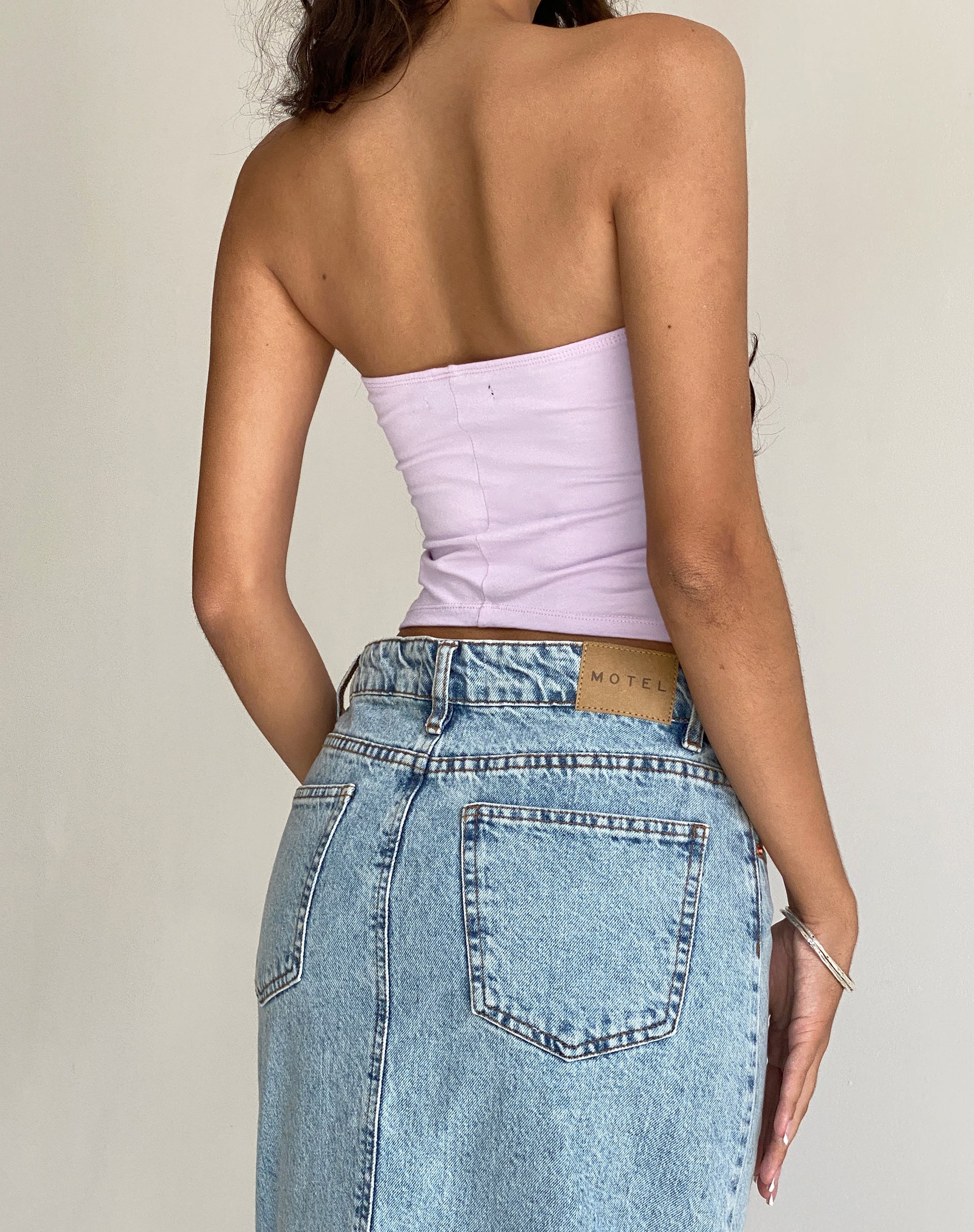 Immagine di Shae - Top a fascia in lilla tenue