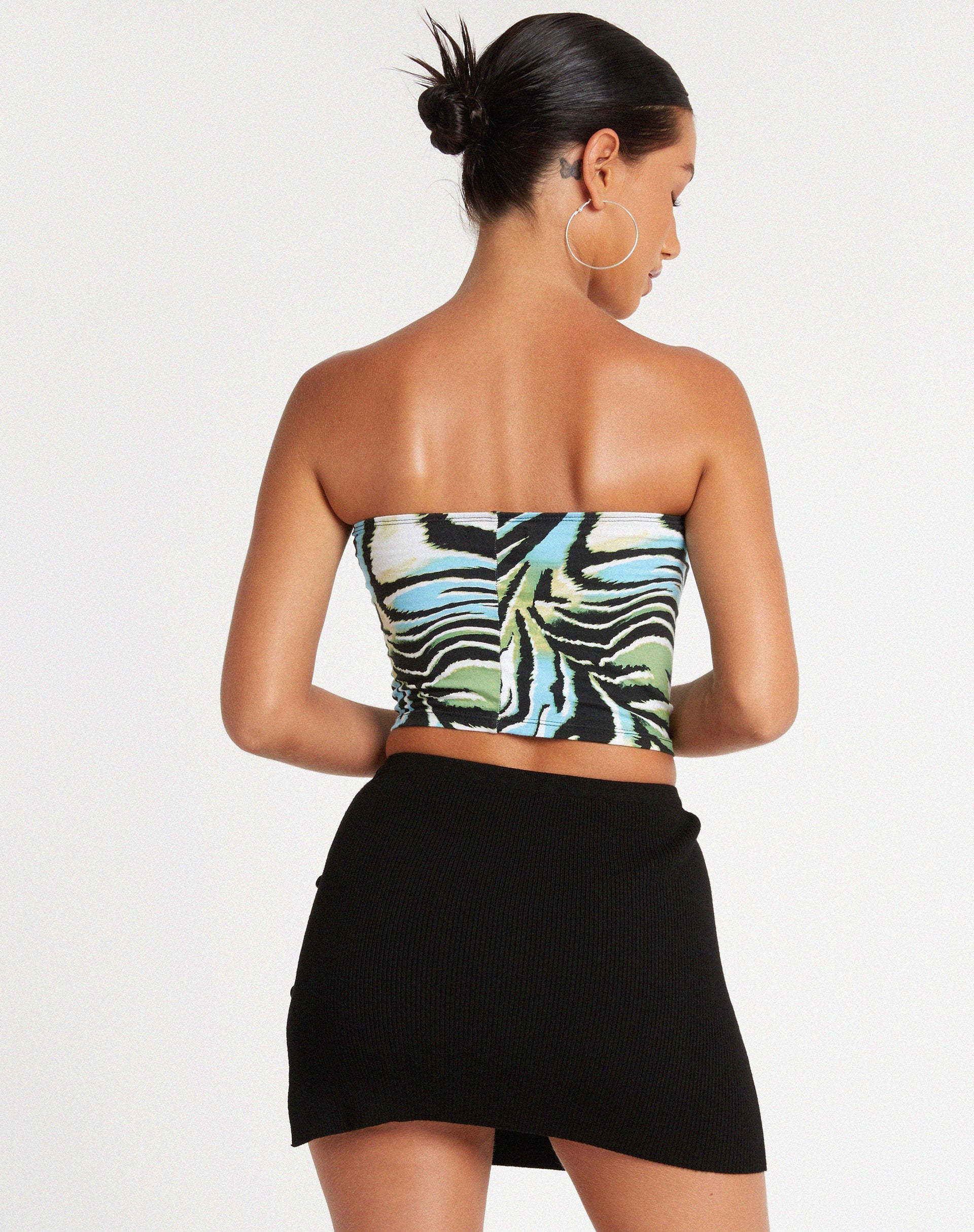 immagine di Shae Bandeau Top in Warped Zebra Blue