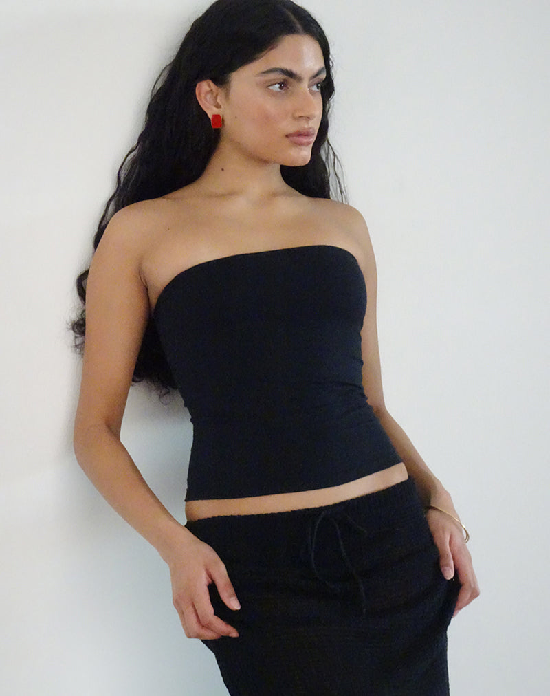 Top a fascia Shaelo in nero