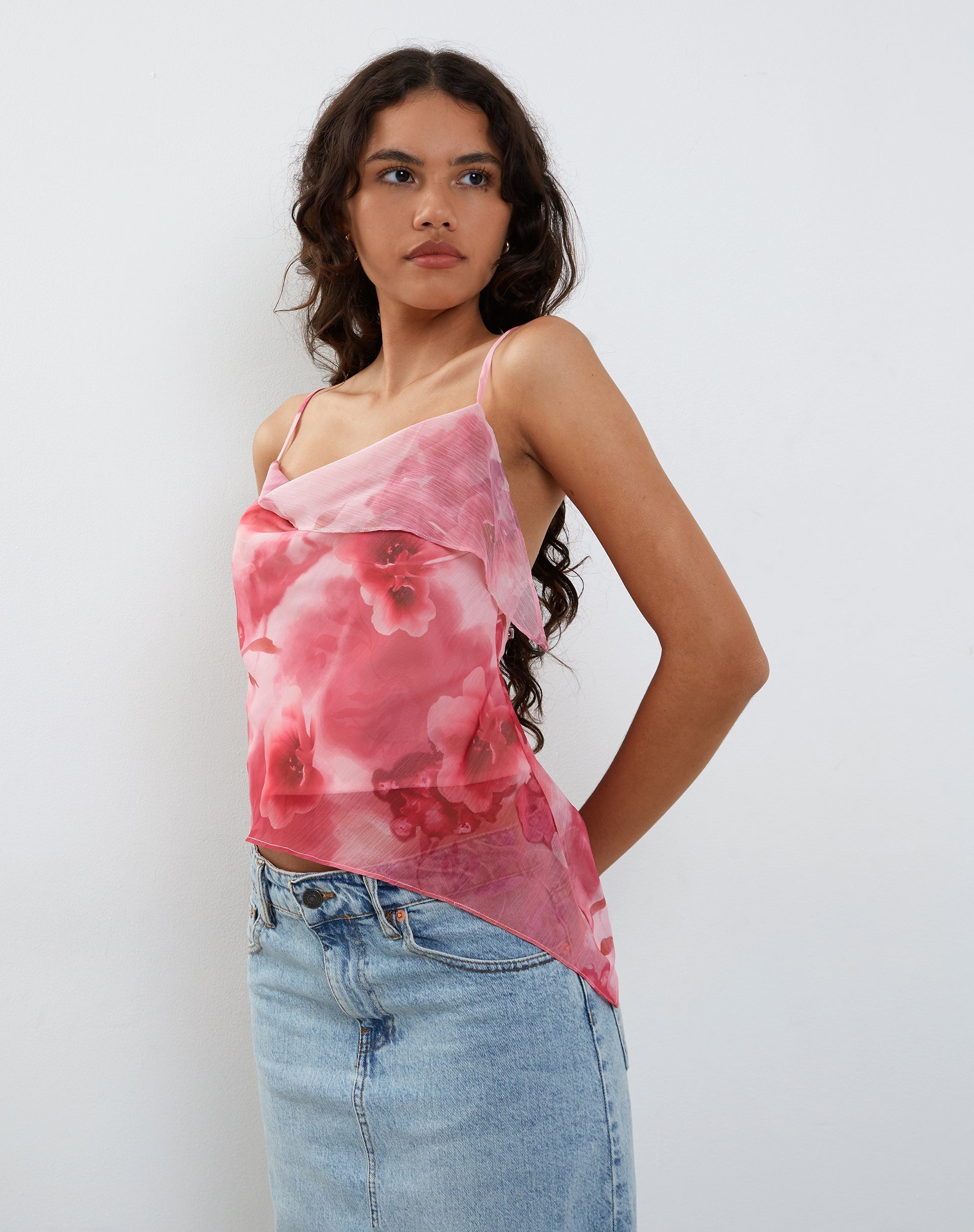 immagine di Shahira Top in Acquerello Floreale Rosa