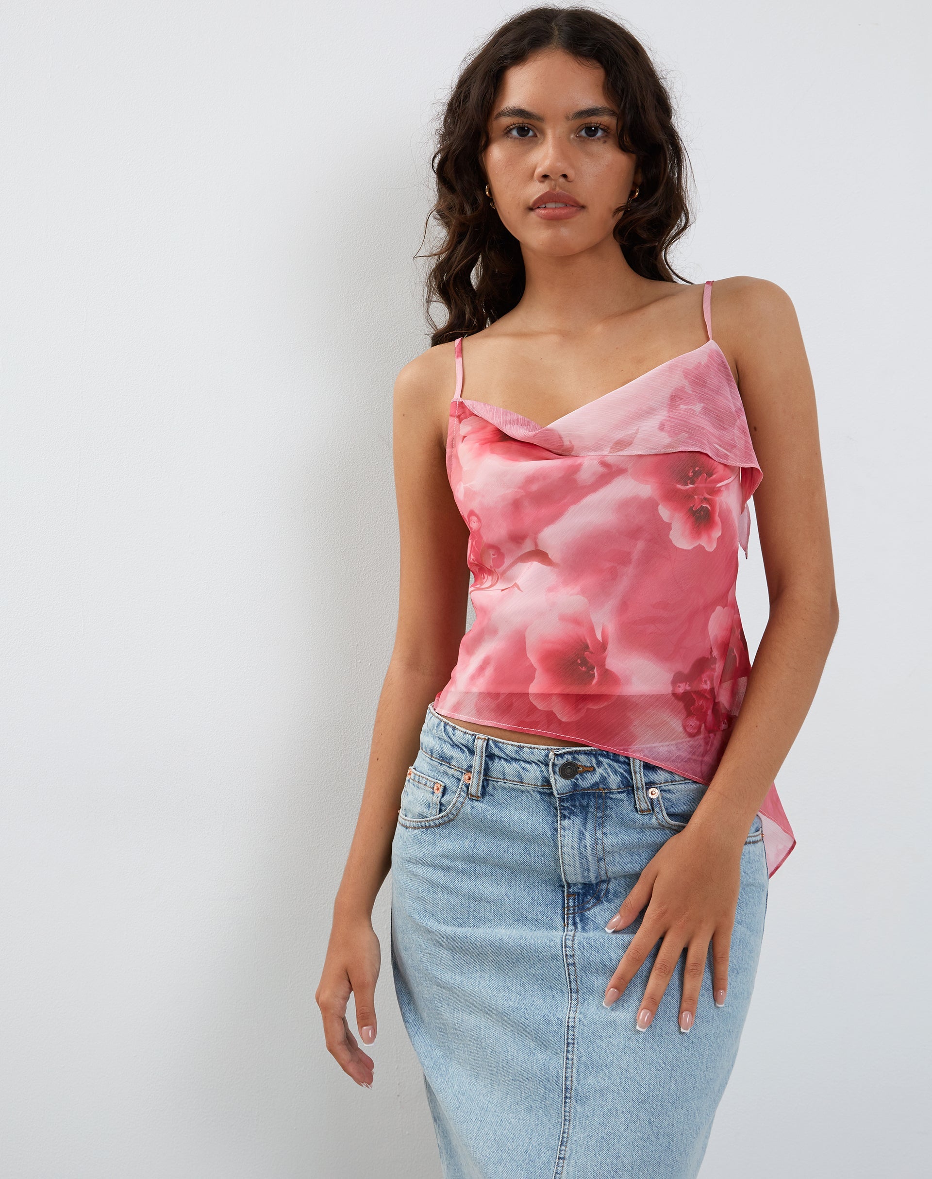 immagine di Shahira Top in Acquerello Floreale Rosa