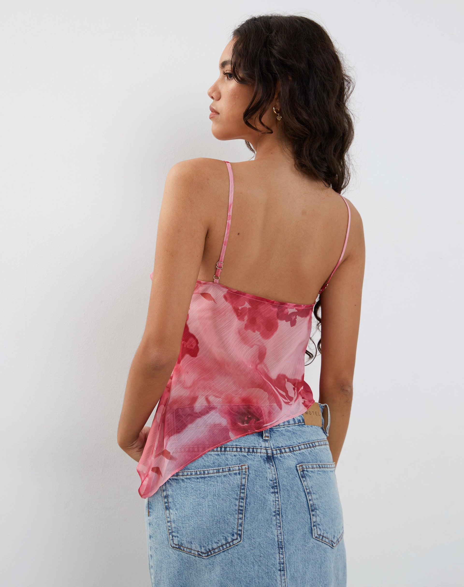 immagine di Shahira Top in Acquerello Floreale Rosa