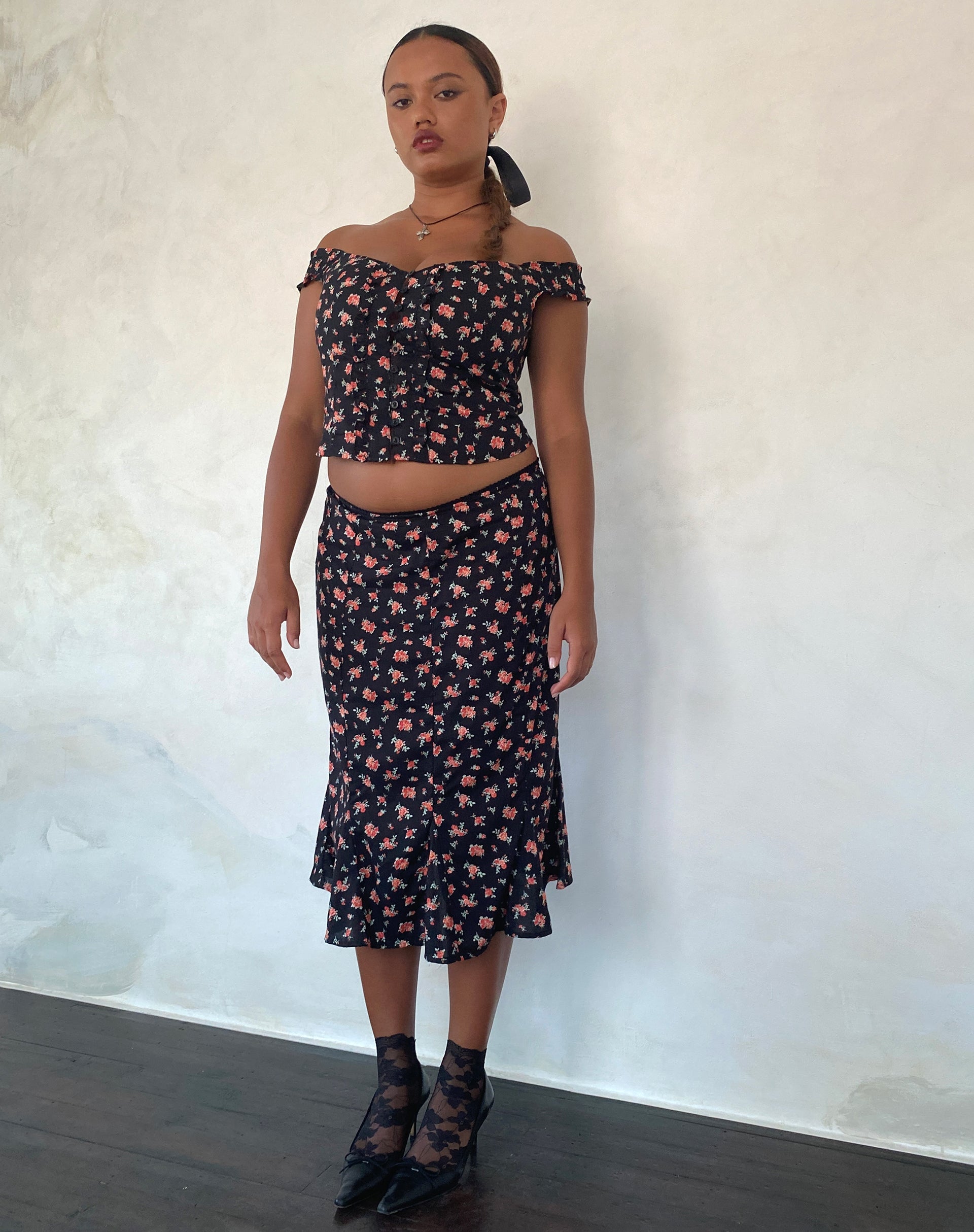 Immagine di Sima Midi Skirt in Flowing Rose Nero
