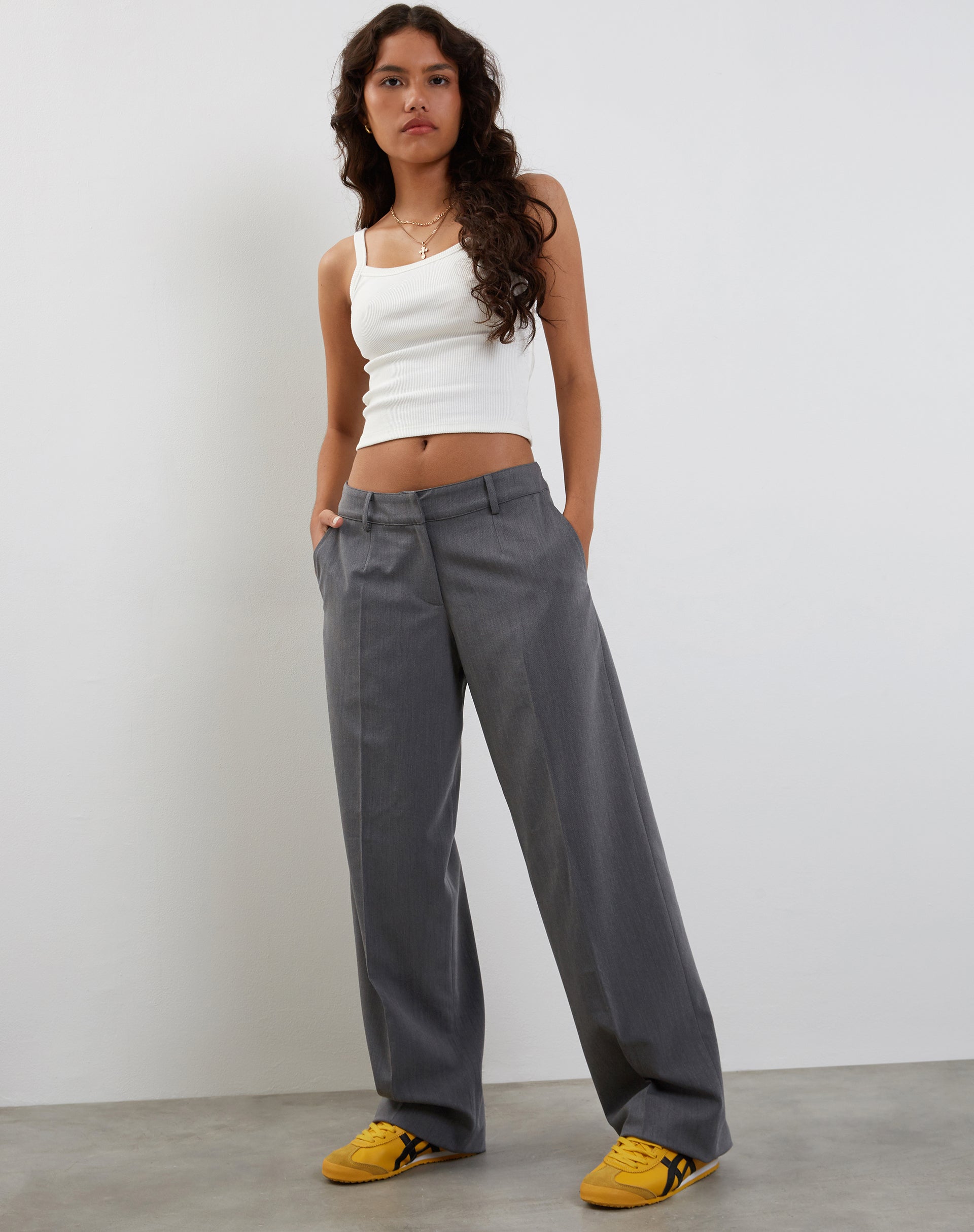 immagine di Sirkia Pantaloni sartoriali a vita bassa in carbone