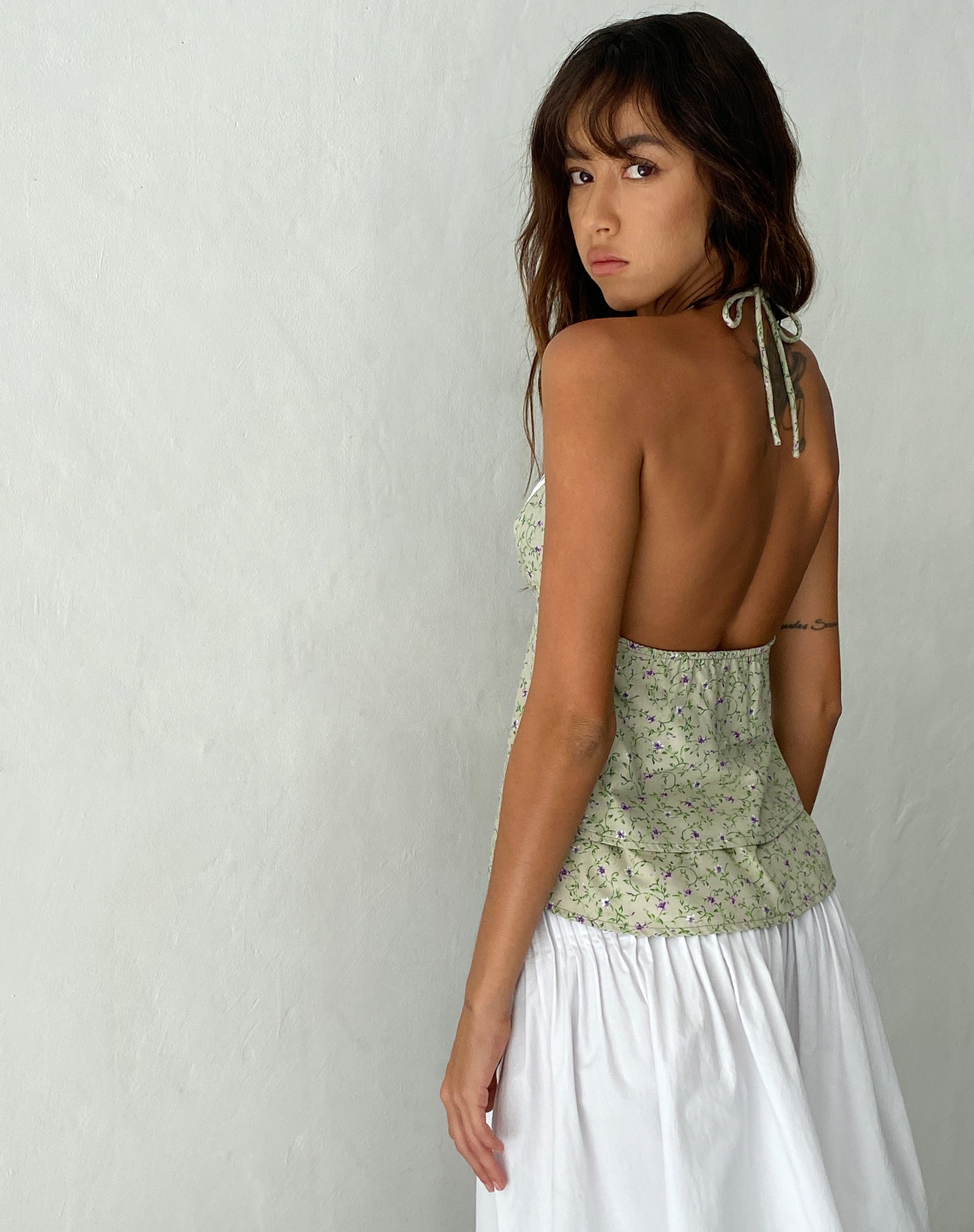 immagine di Sisuki Halterneck Top in Parma Violet