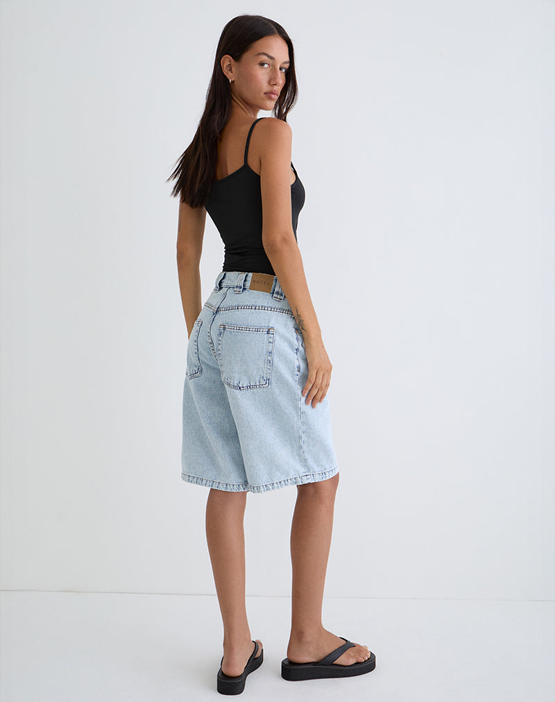 Immagine di Pantaloncini skater a vita bassa con lavaggio leggero anni '80, blu