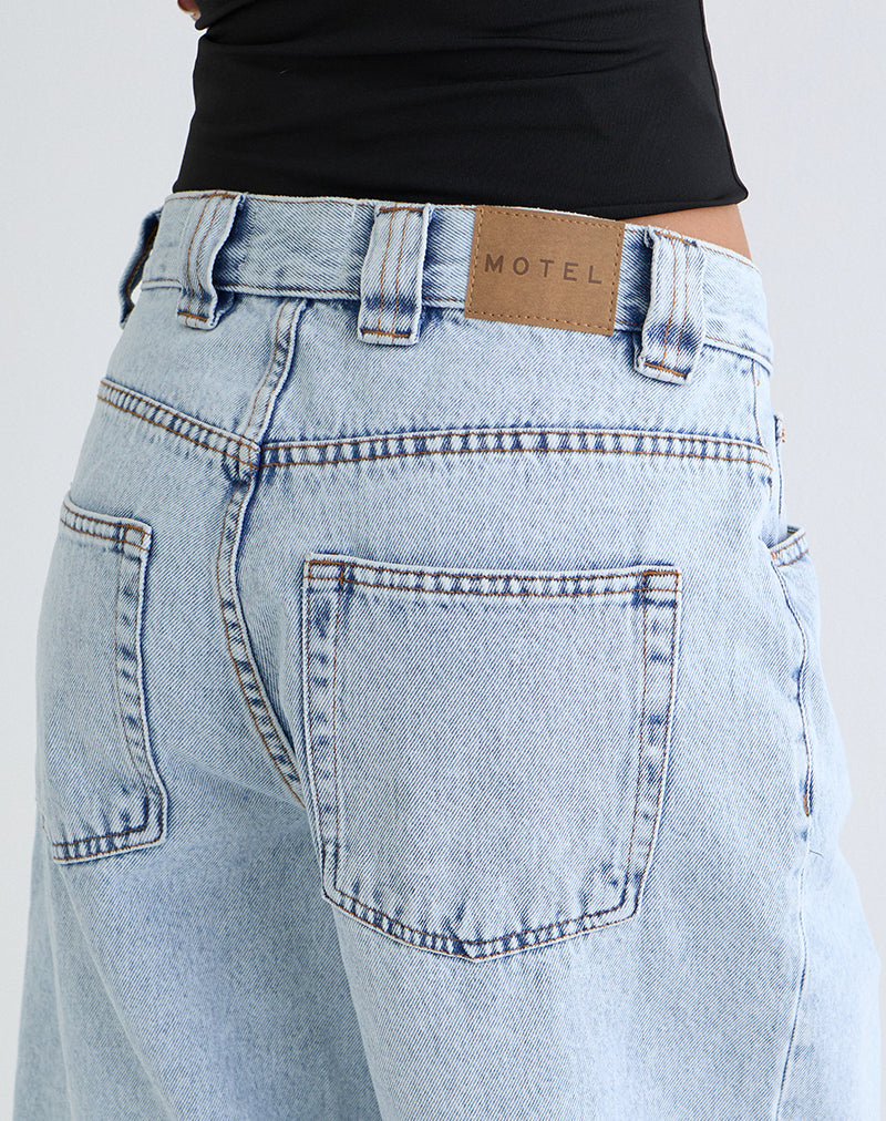 Immagine di Pantaloncini skater a vita bassa con lavaggio leggero anni '80, blu