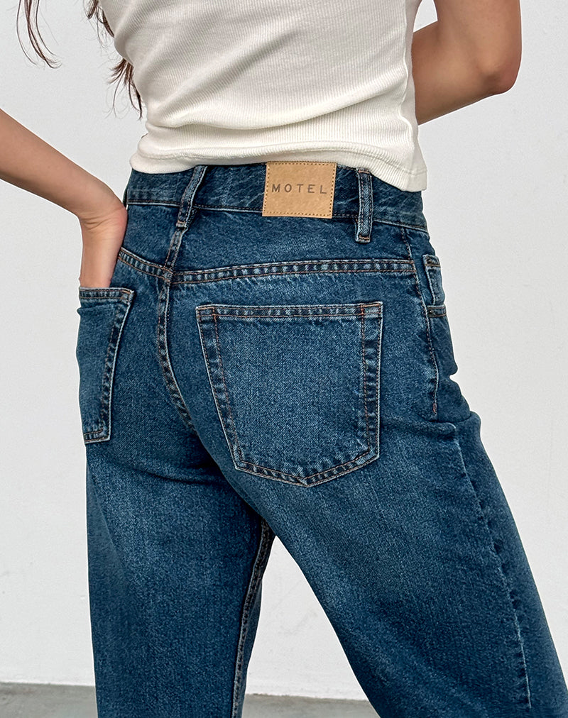 Immagine dei jeans paralleli slim a vita bassa in blu medio Usato
