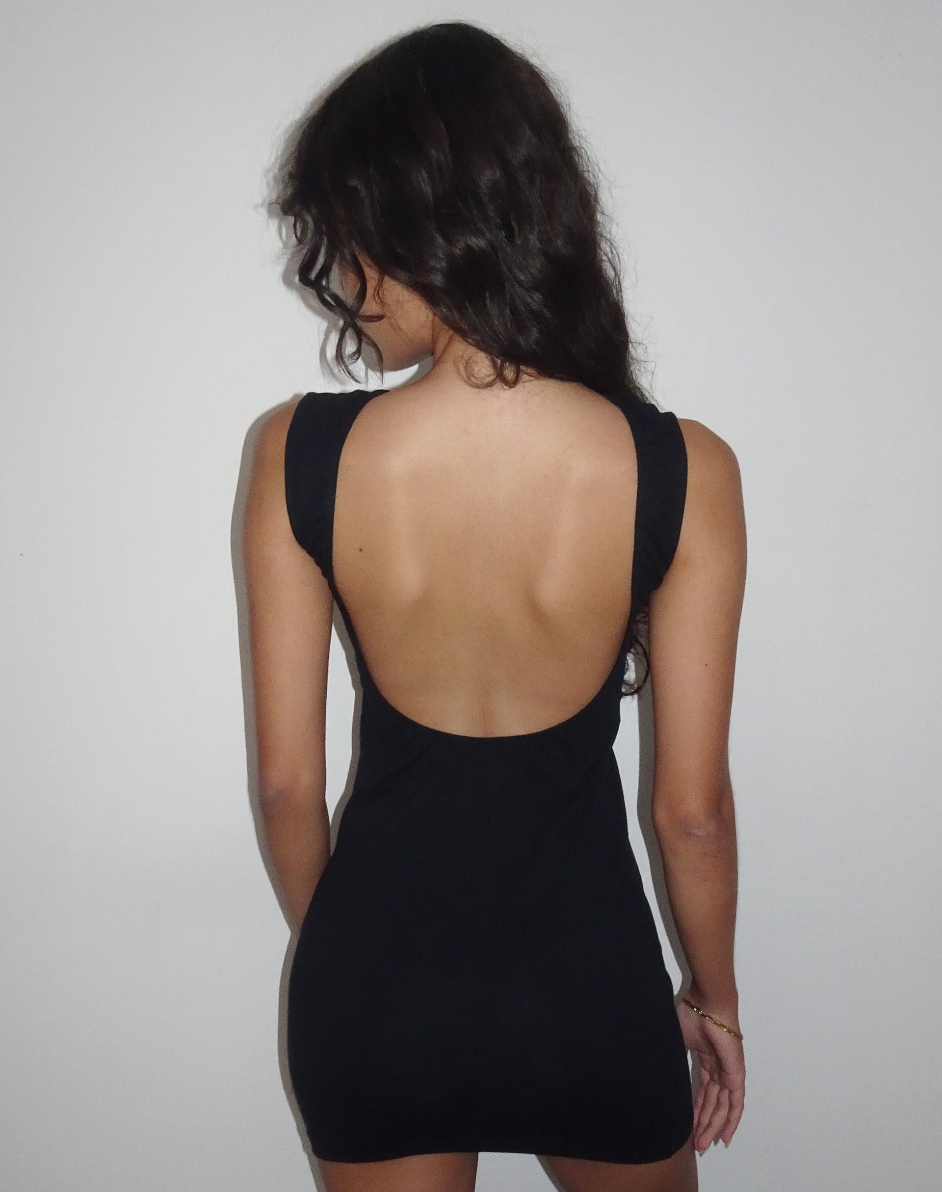 immagine di Mini abito Slony con schienale basso in lycra nera
