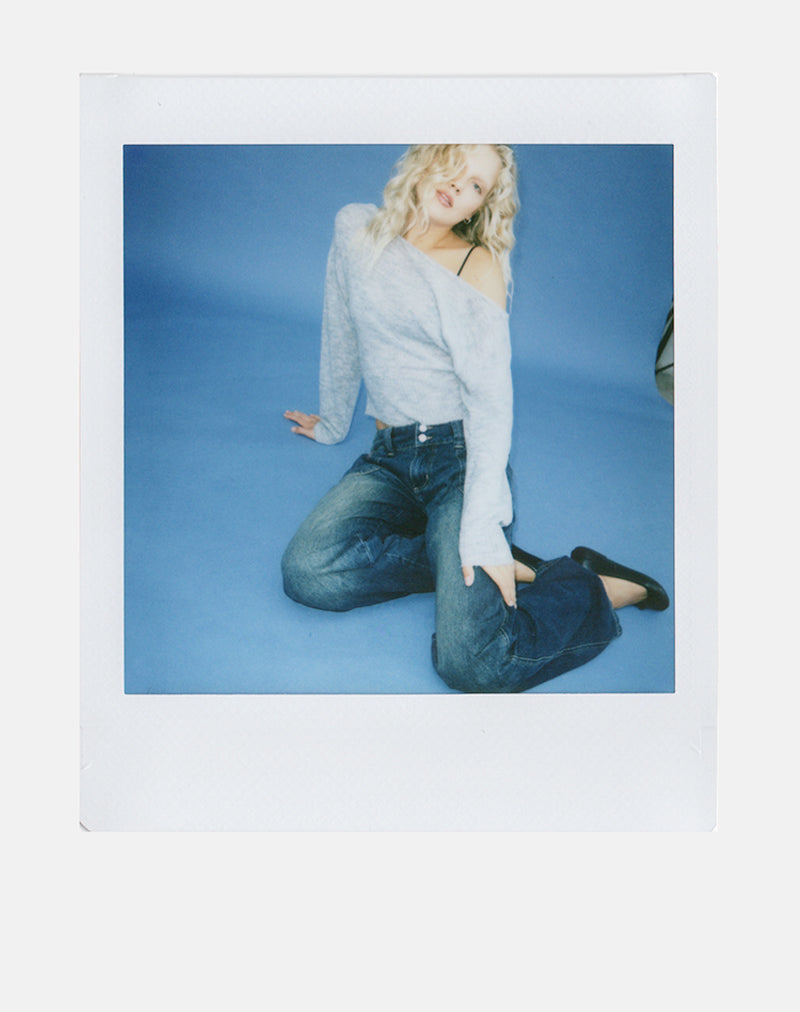 Immagine del maglione asimmetrico Suena in grigio