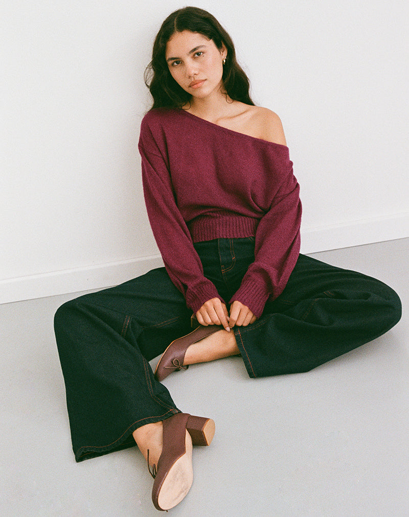 Immagine del maglione asimmetrico Suena in vino